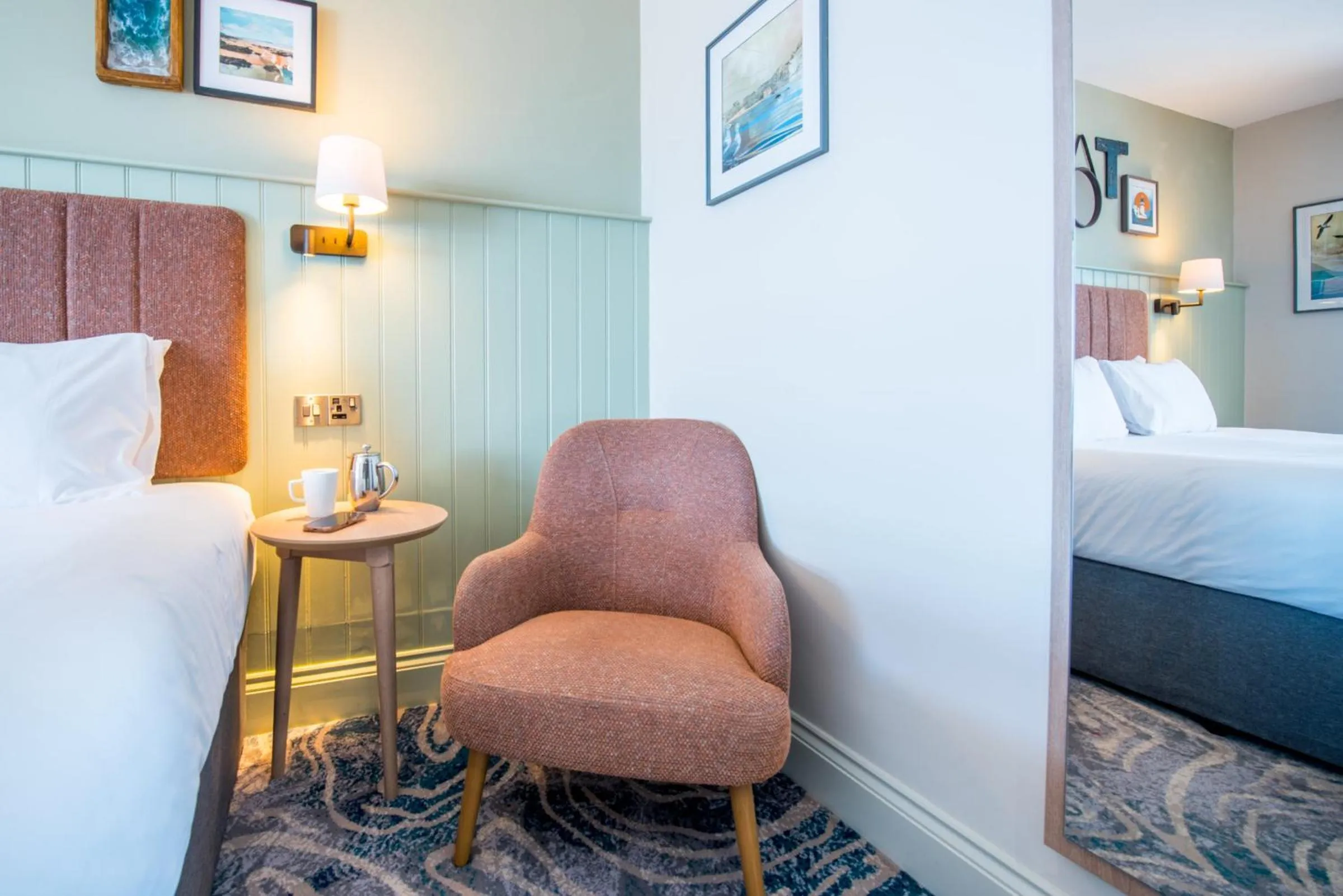 Bedroom, Bed in Imperial Hotel Tenby