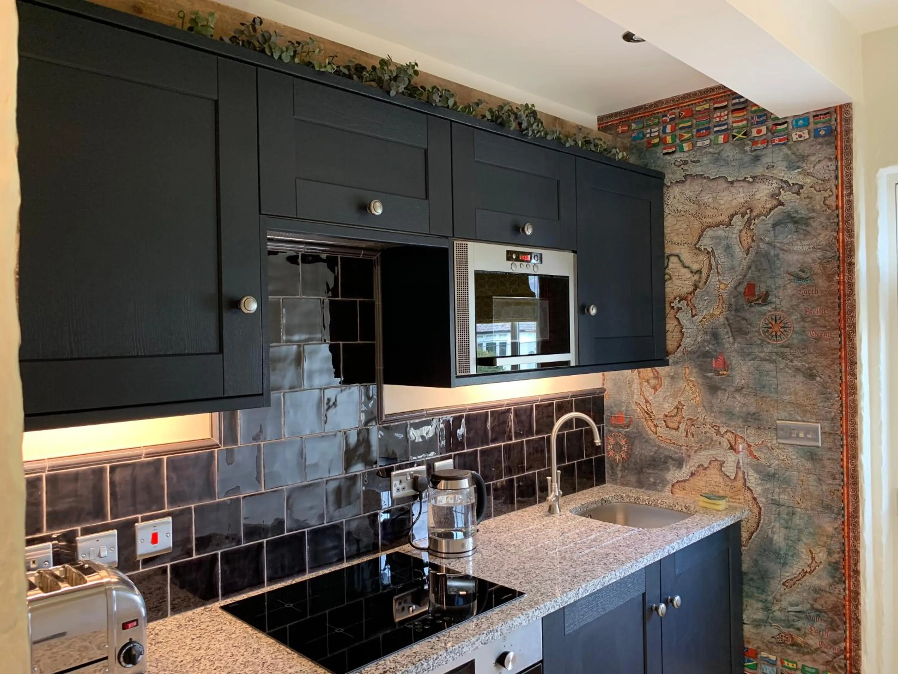 Kitchen or kitchenette in Bradleigh Lodge