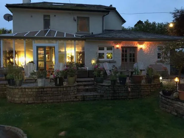 Property building in Bradleigh Lodge