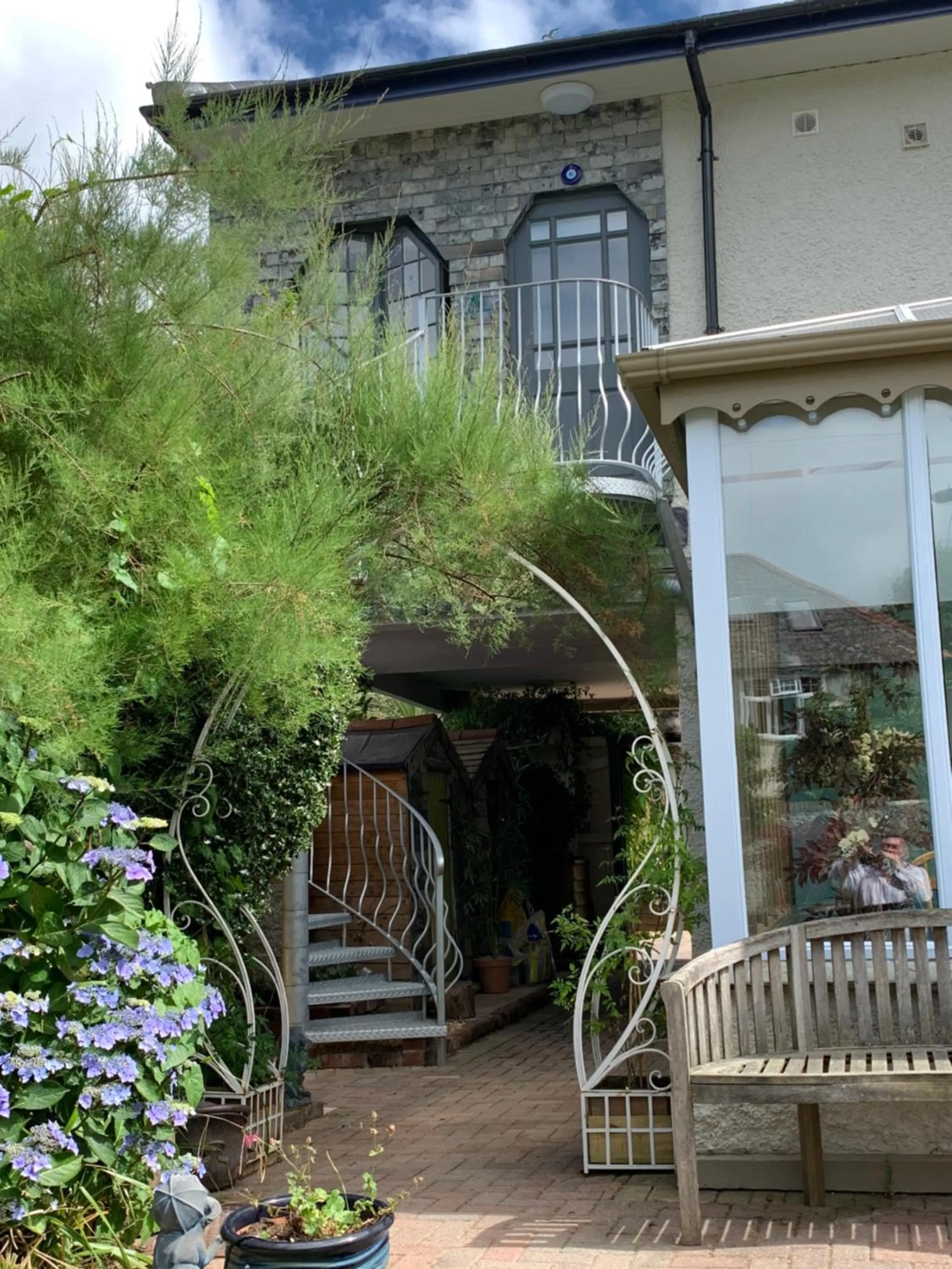Facade/entrance in Bradleigh Lodge