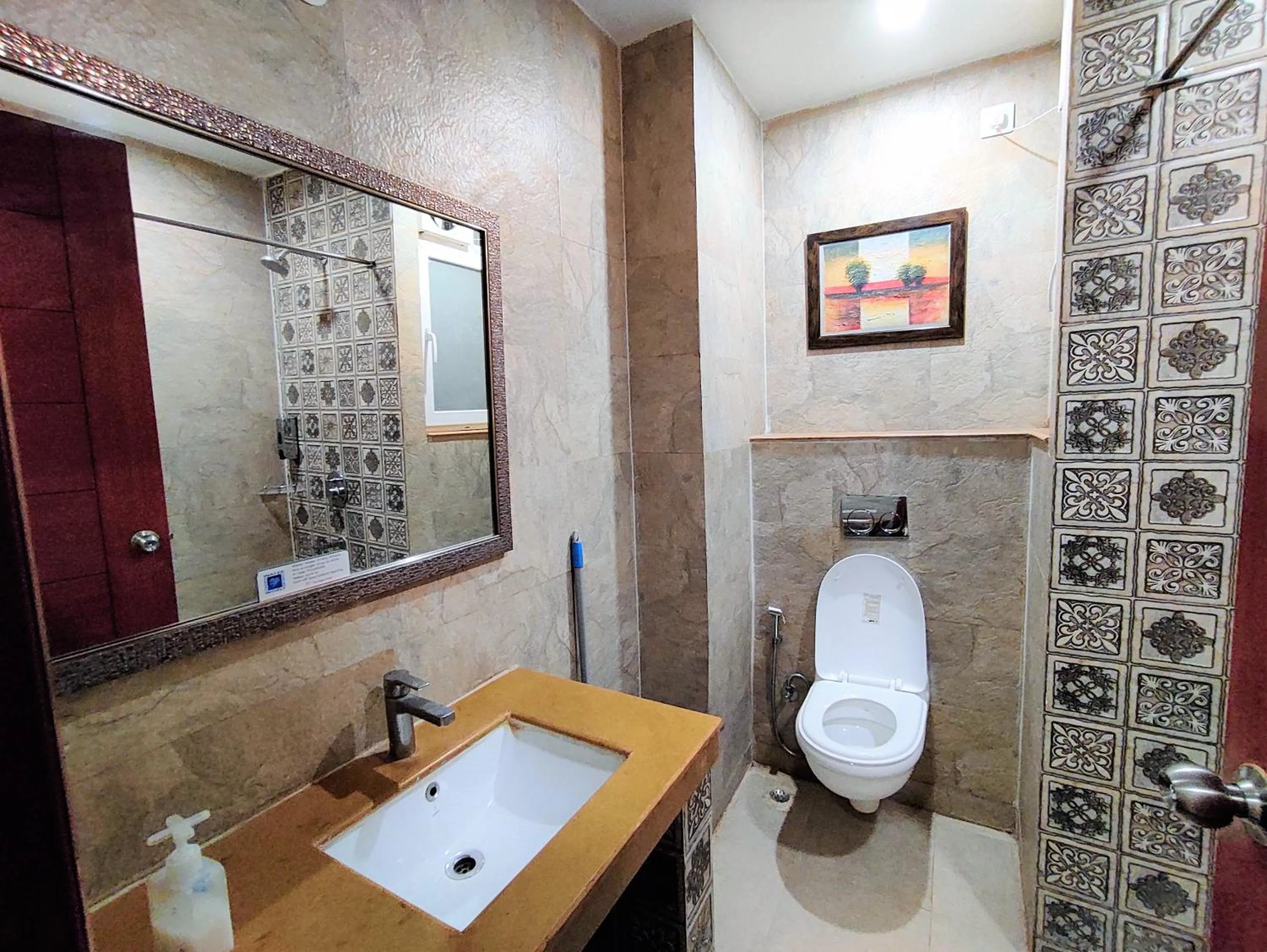 Bathroom in The Angel Hotel & Suites near Medanta