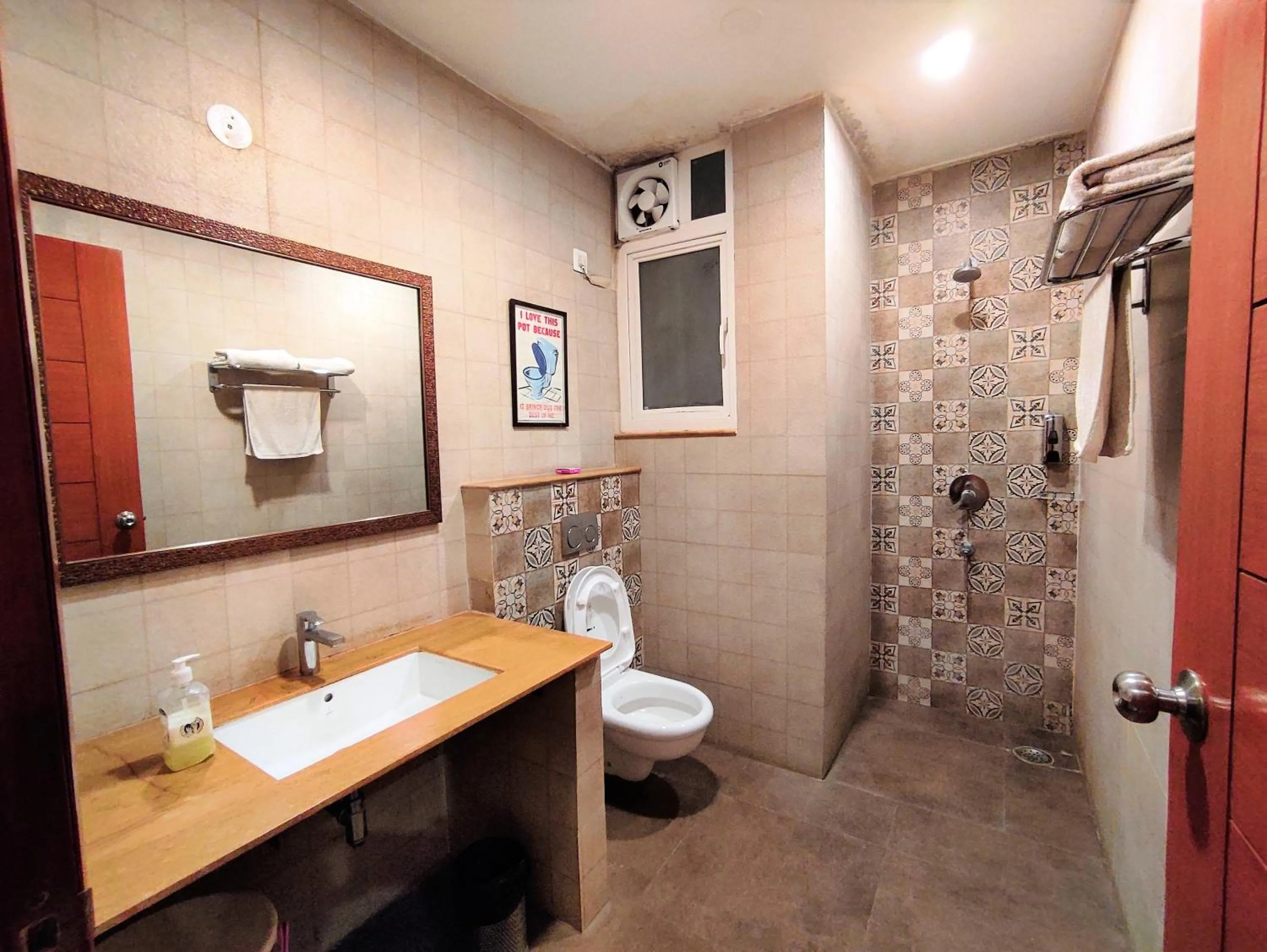 Toilet in The Angel Hotel & Suites near Medanta