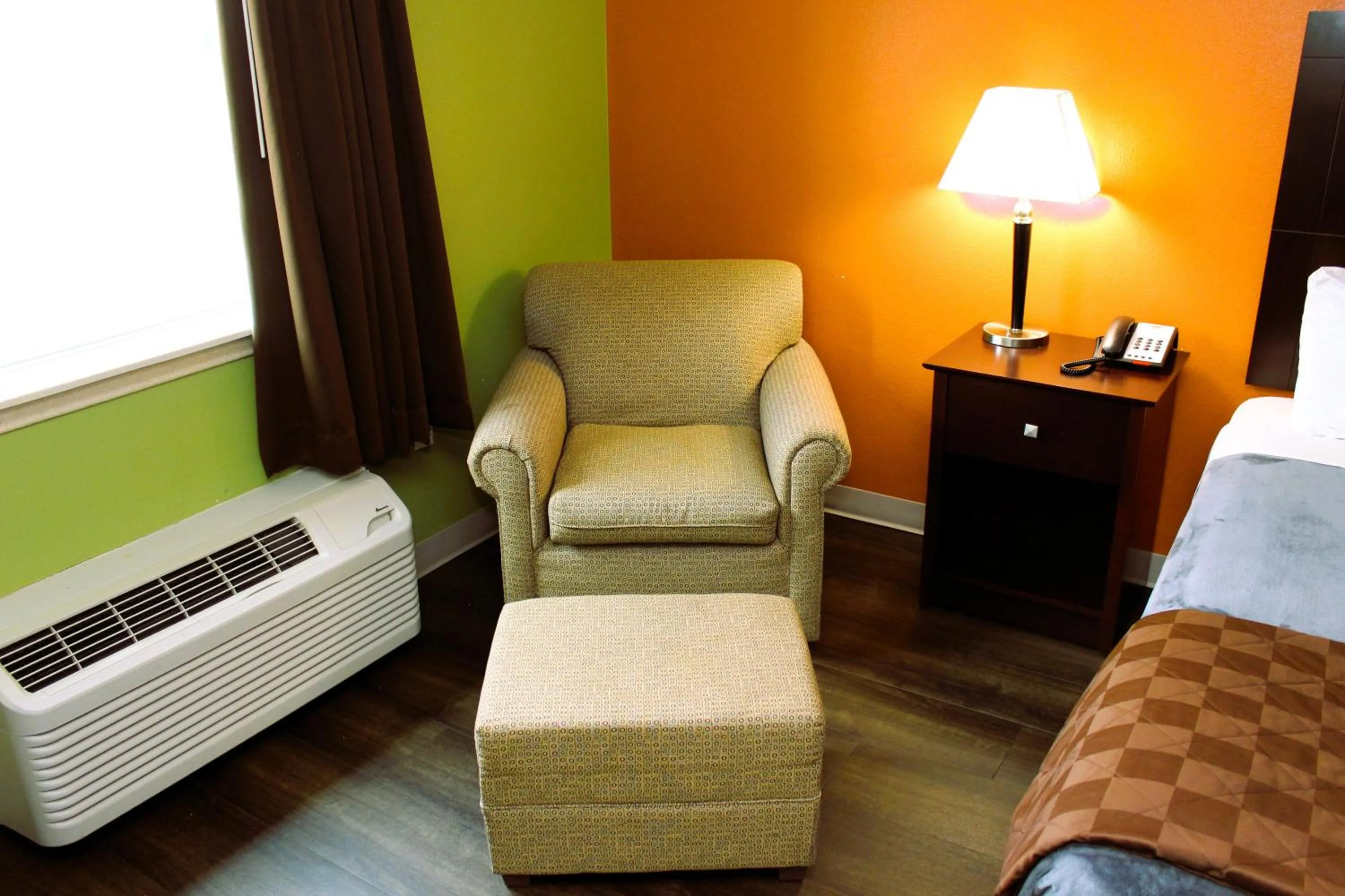 Bed in Scottish Inns Killeen near Fort Cavazos