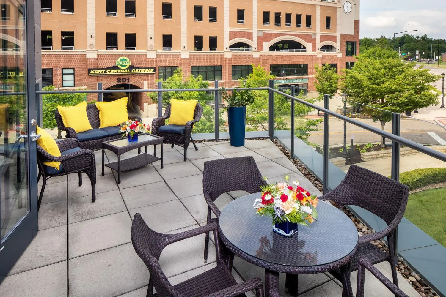Patio in Kent State University Hotel and Conference Center