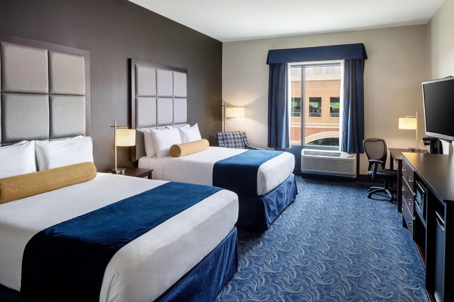 Bedroom, Bed in Kent State University Hotel and Conference Center