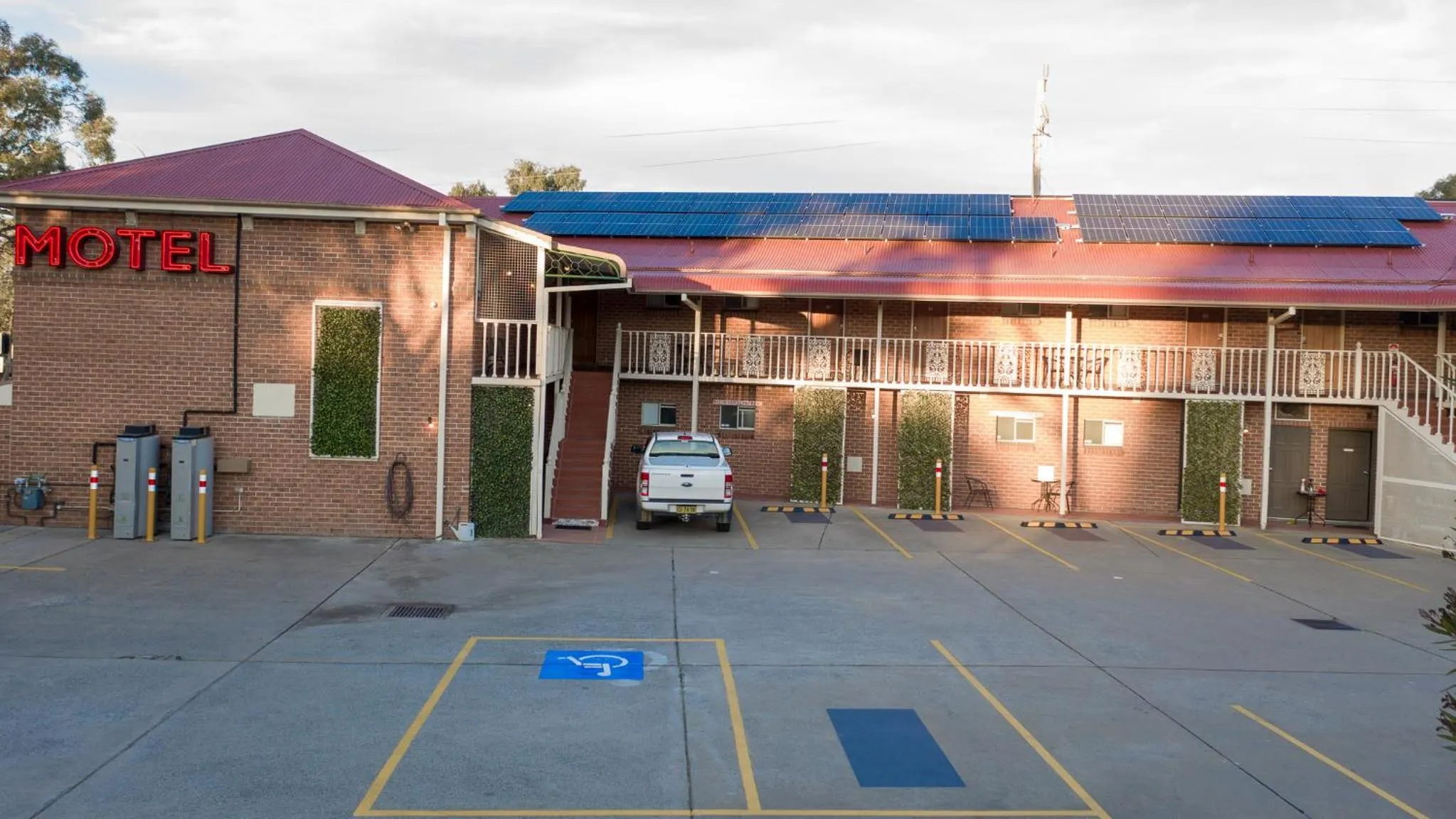 Property building in Hamilton's Queanbeyan Motel