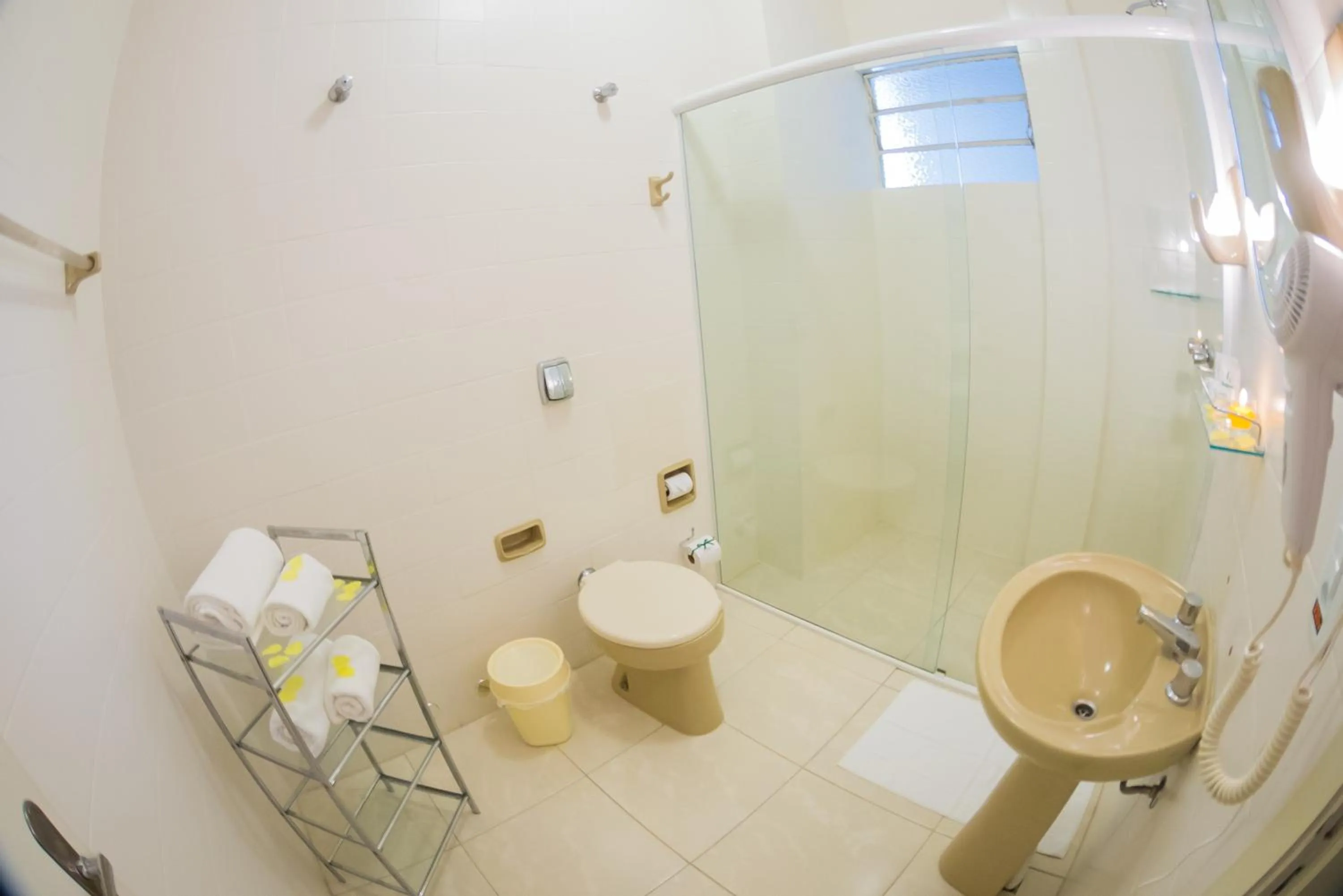 Bathroom in Hotel Itajara