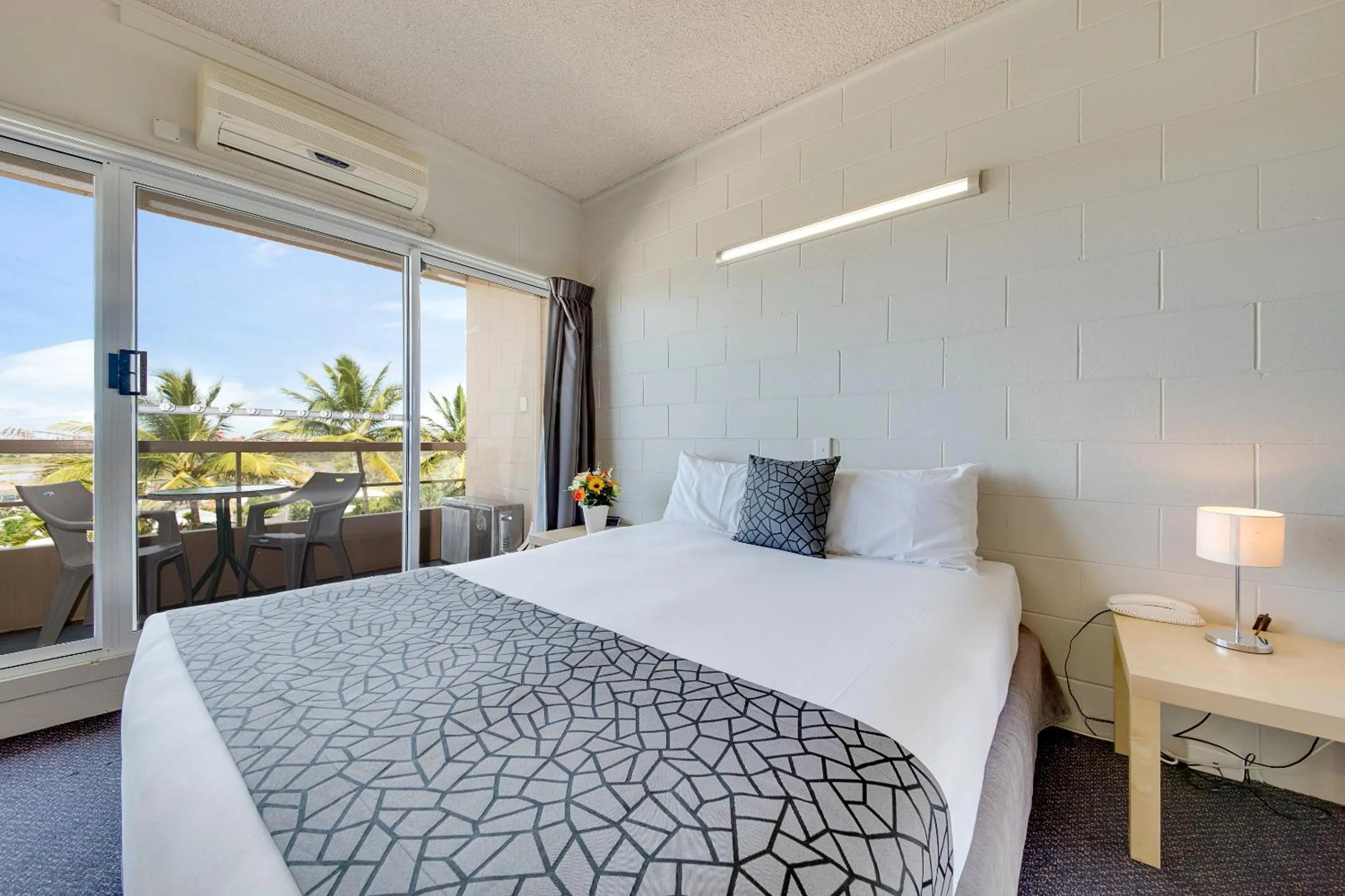 Bed in Camelot Motel Australia