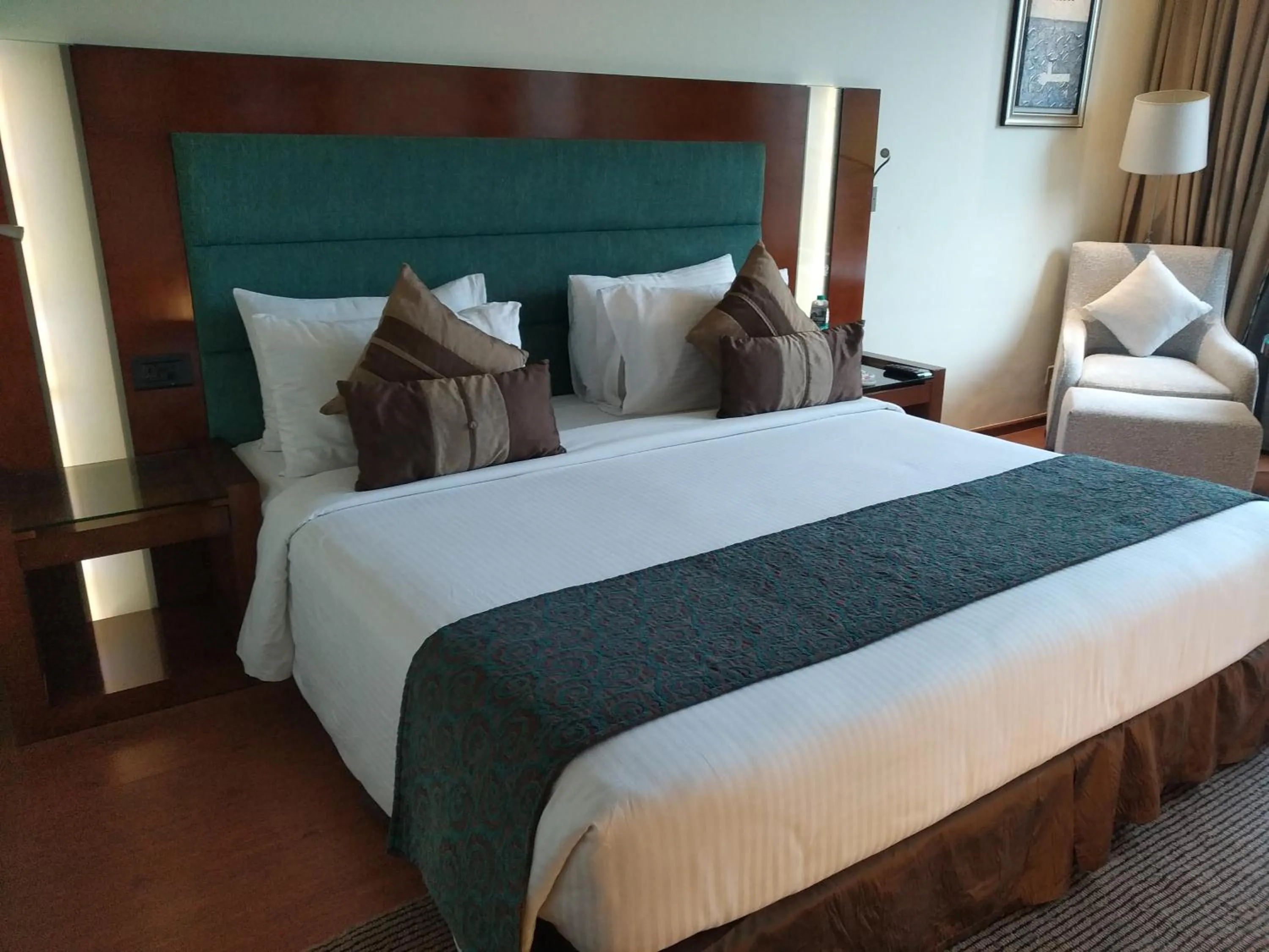 Bed in Radisson Blu Hotel Rudrapur