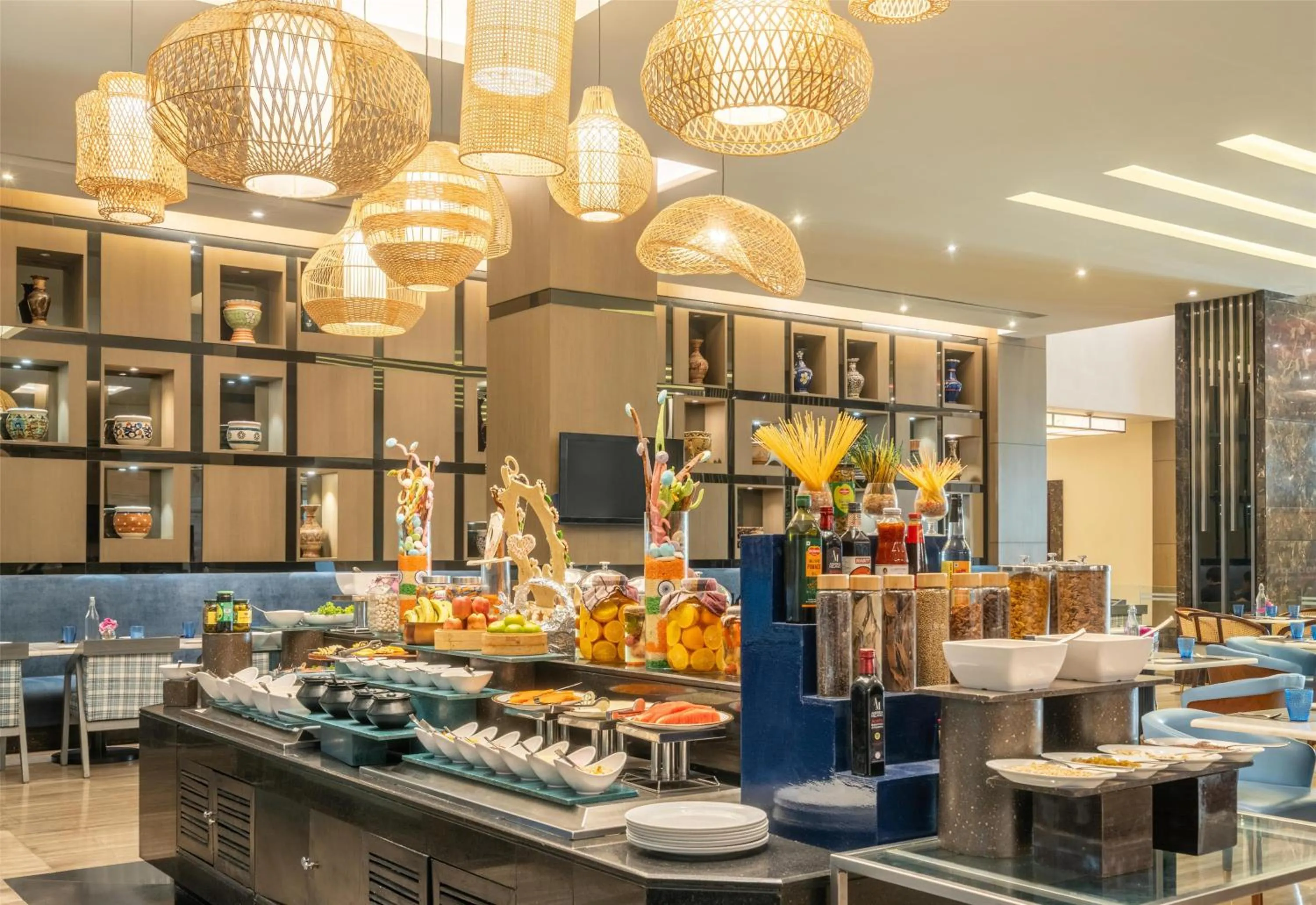 Restaurant/places to eat in Radisson Blu Hotel Rudrapur