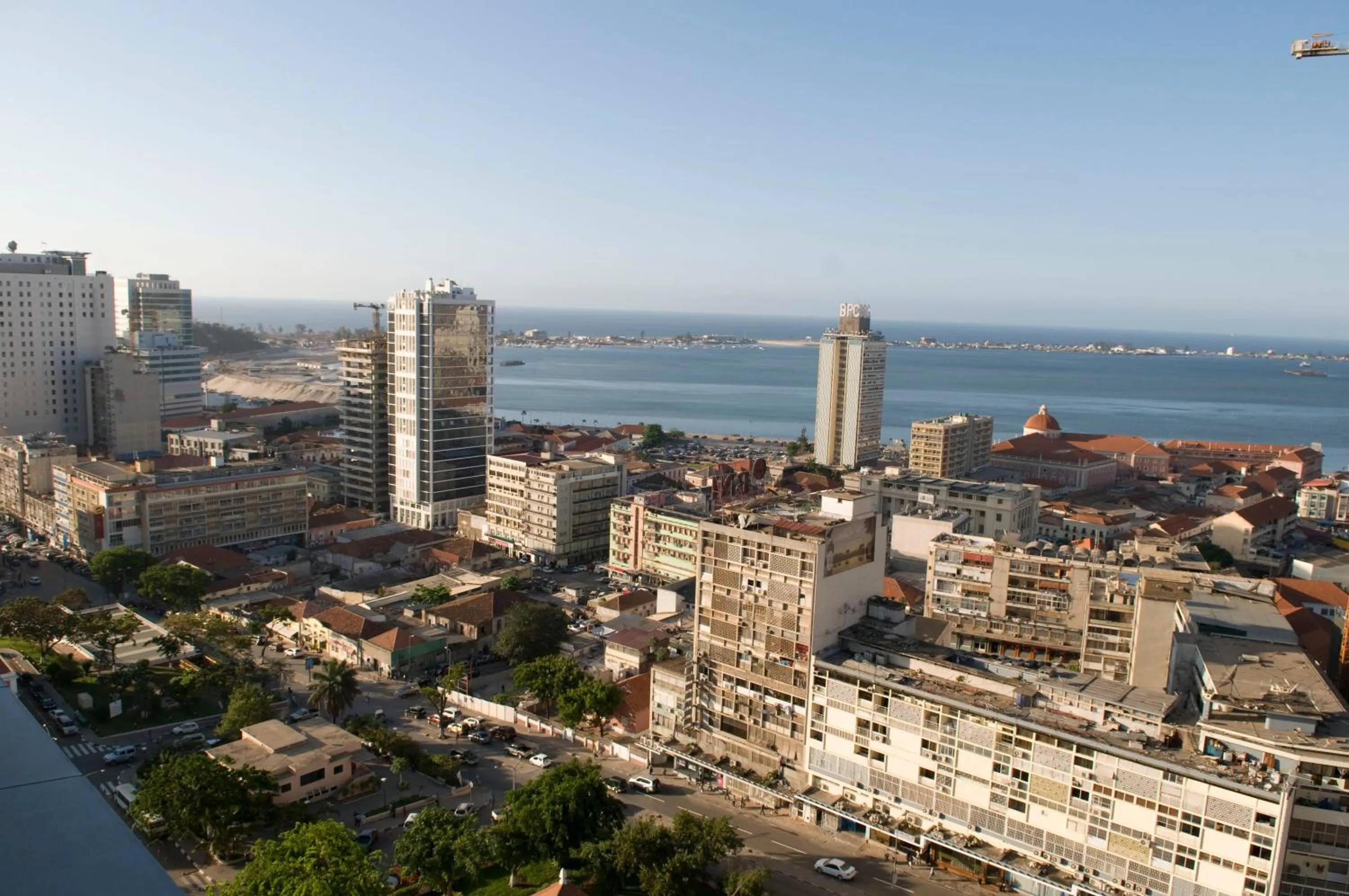 Area and facilities in Skyna Hotel Luanda