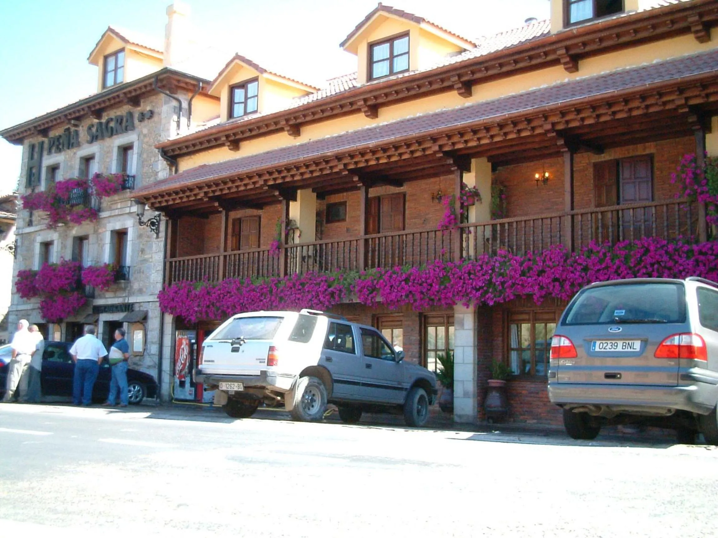 Property building in Hosteria Peña Sagra