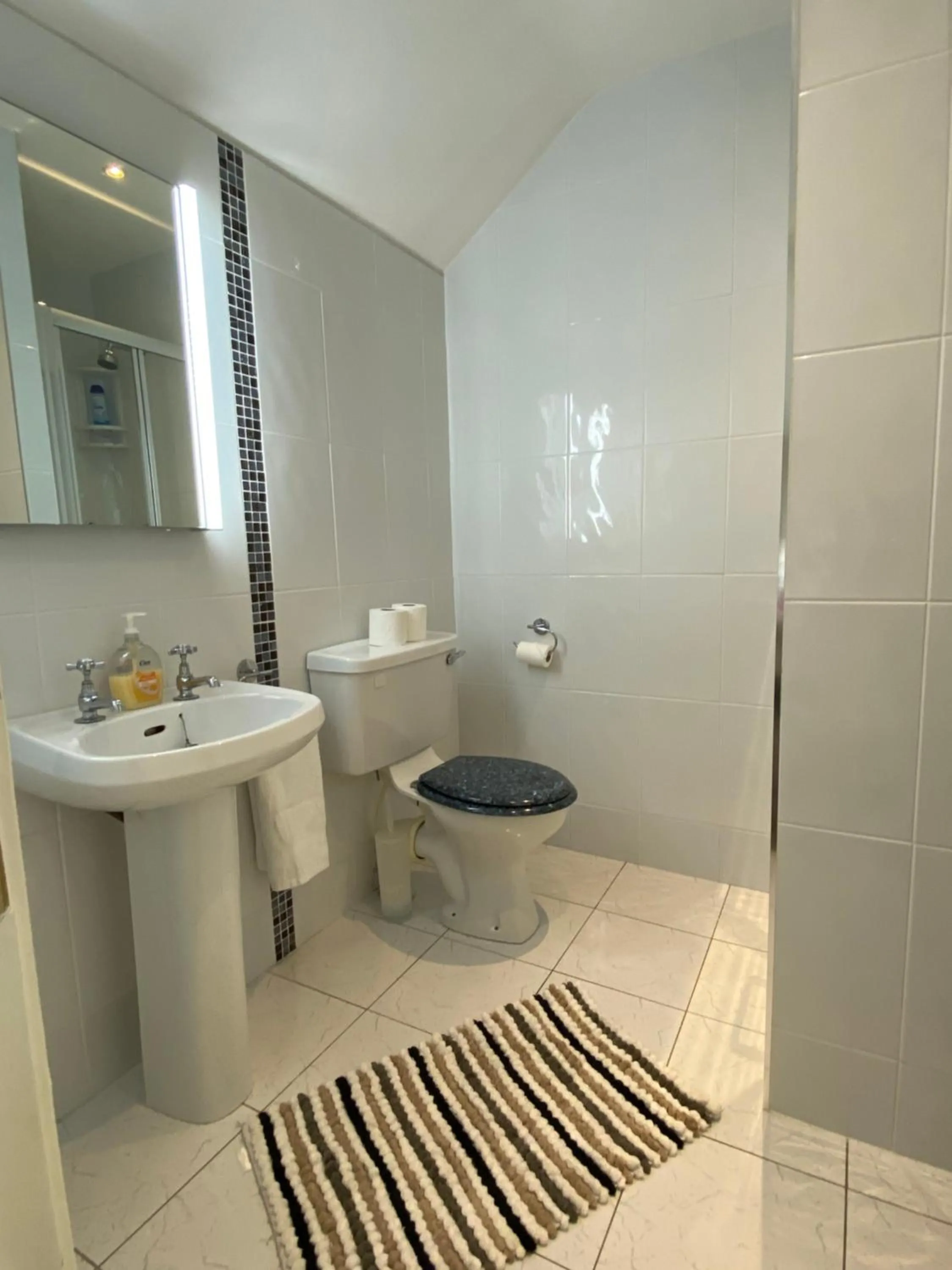 Bathroom in Ashbrook B&B