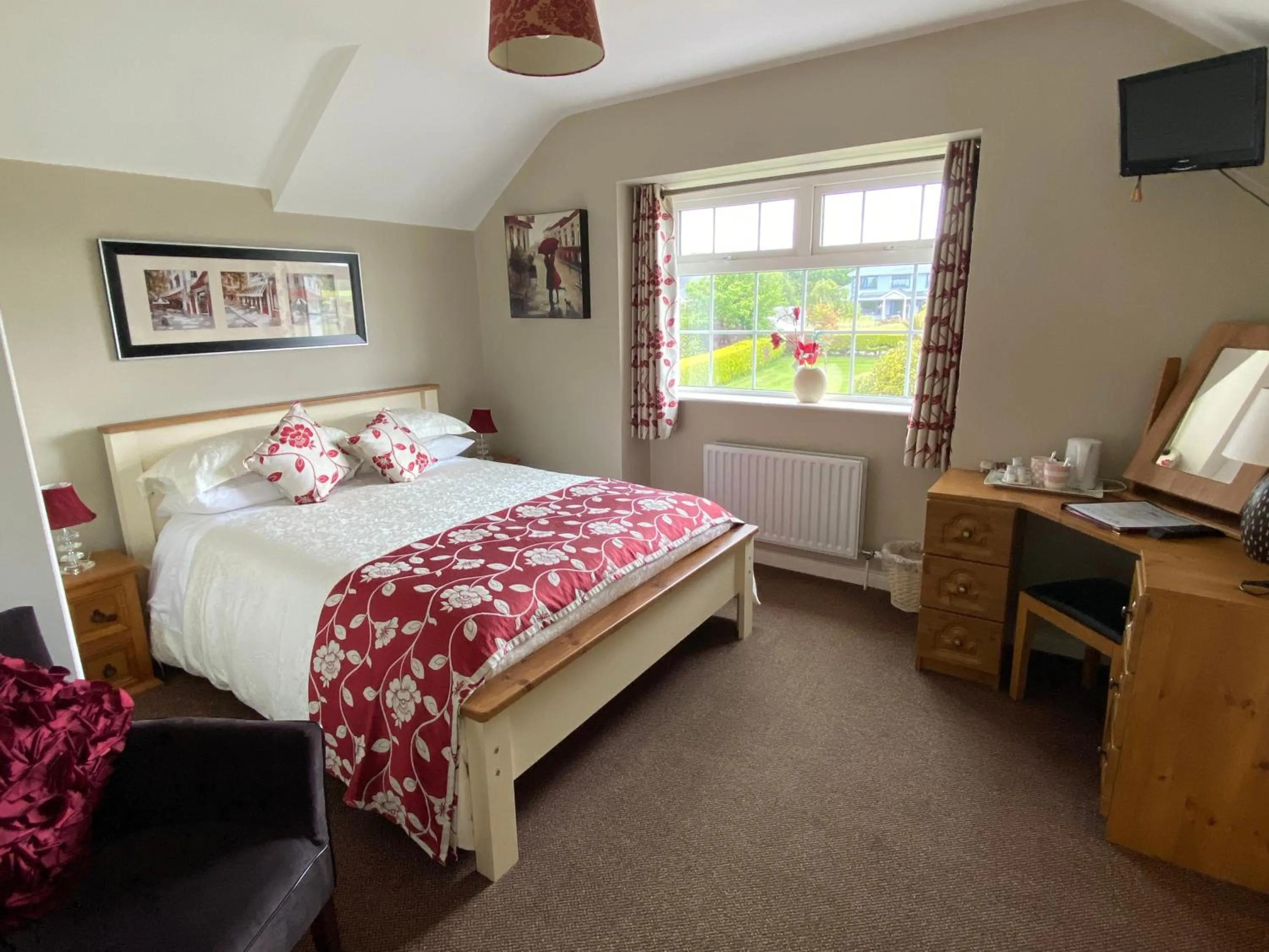 Bedroom, Bed in Ashbrook B&B