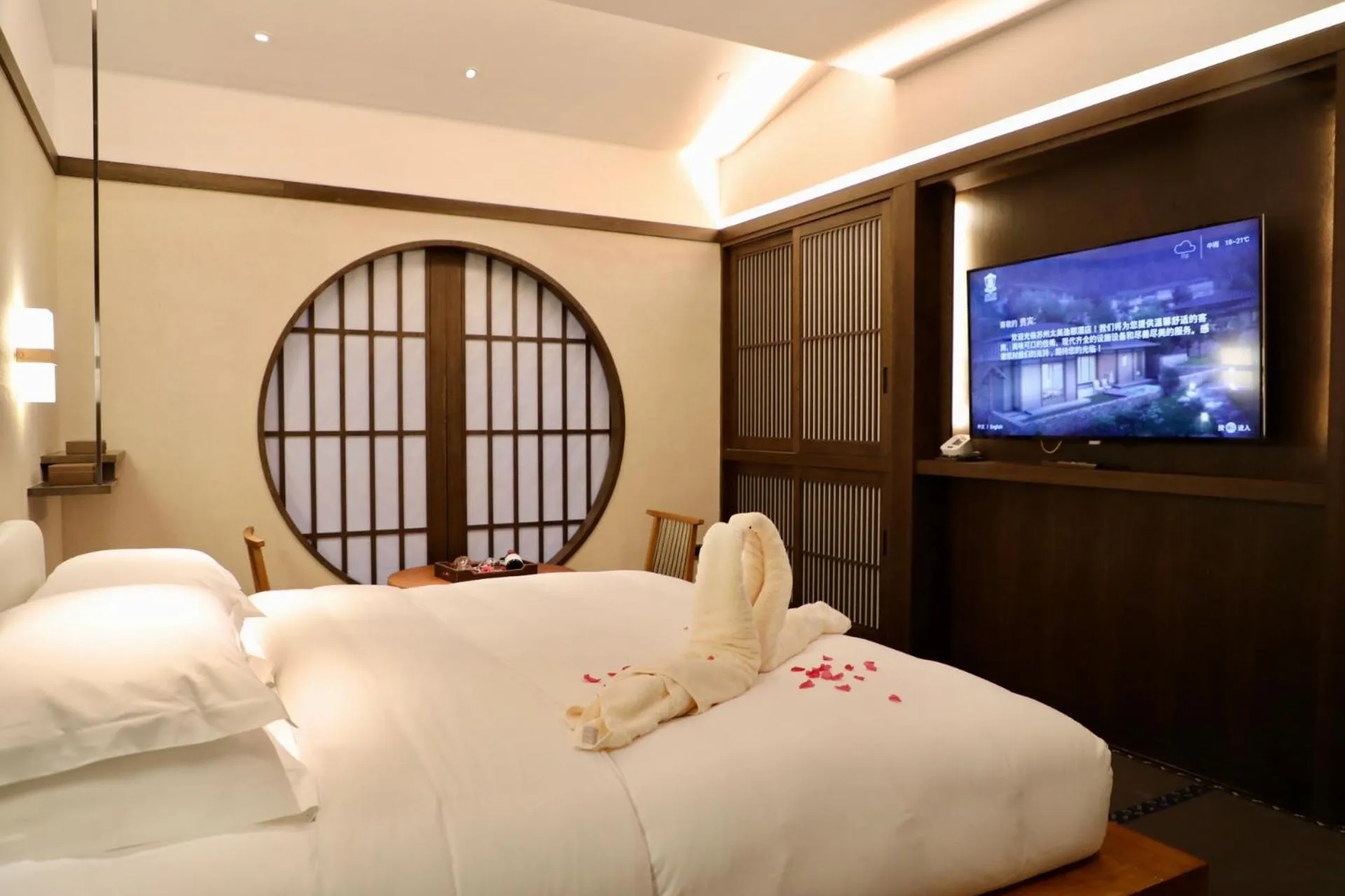 Bedroom in G-Luxe by Gloria Taimei Suzhou