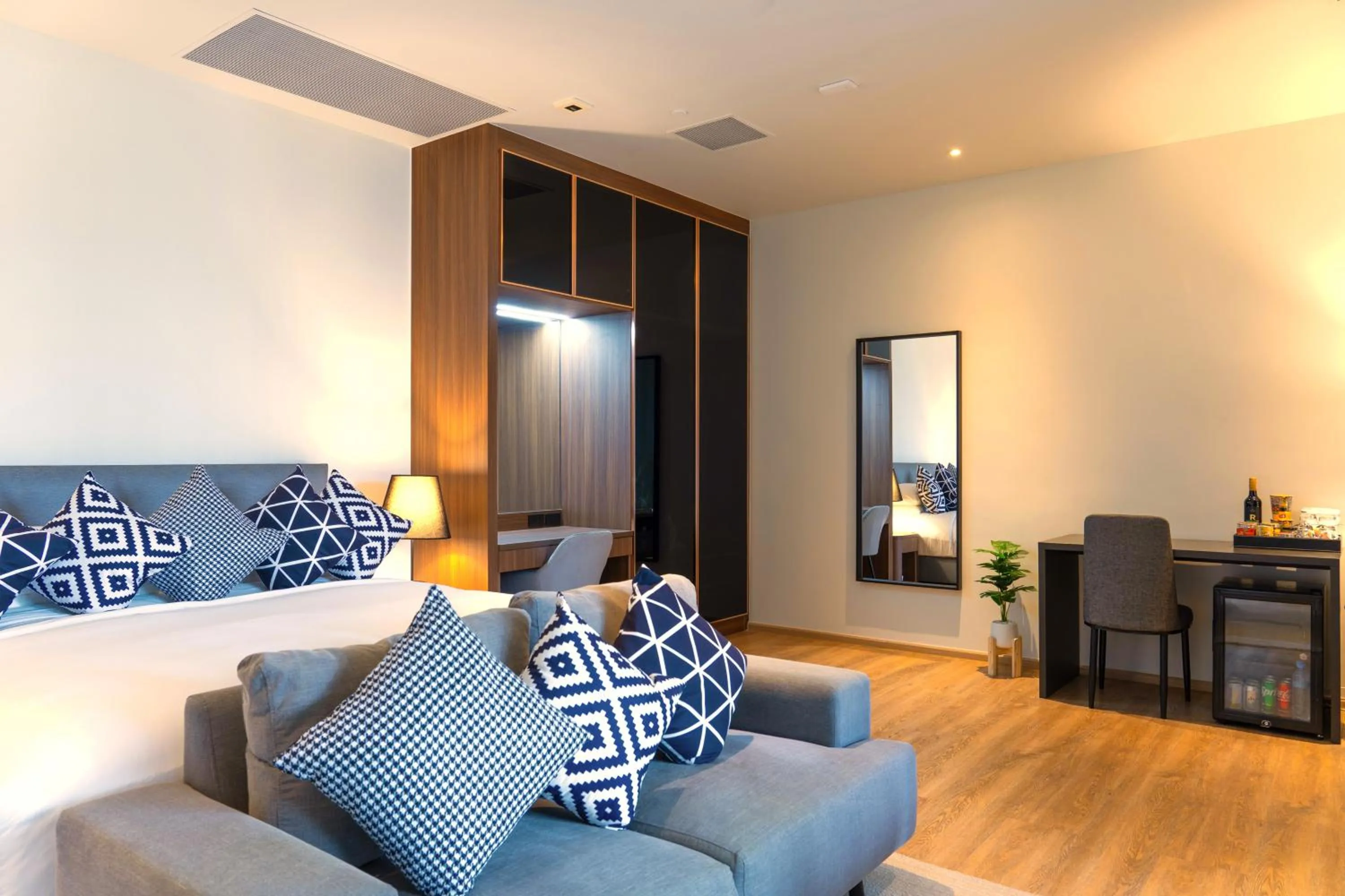 Bed in Walton Suites Sukhumvit