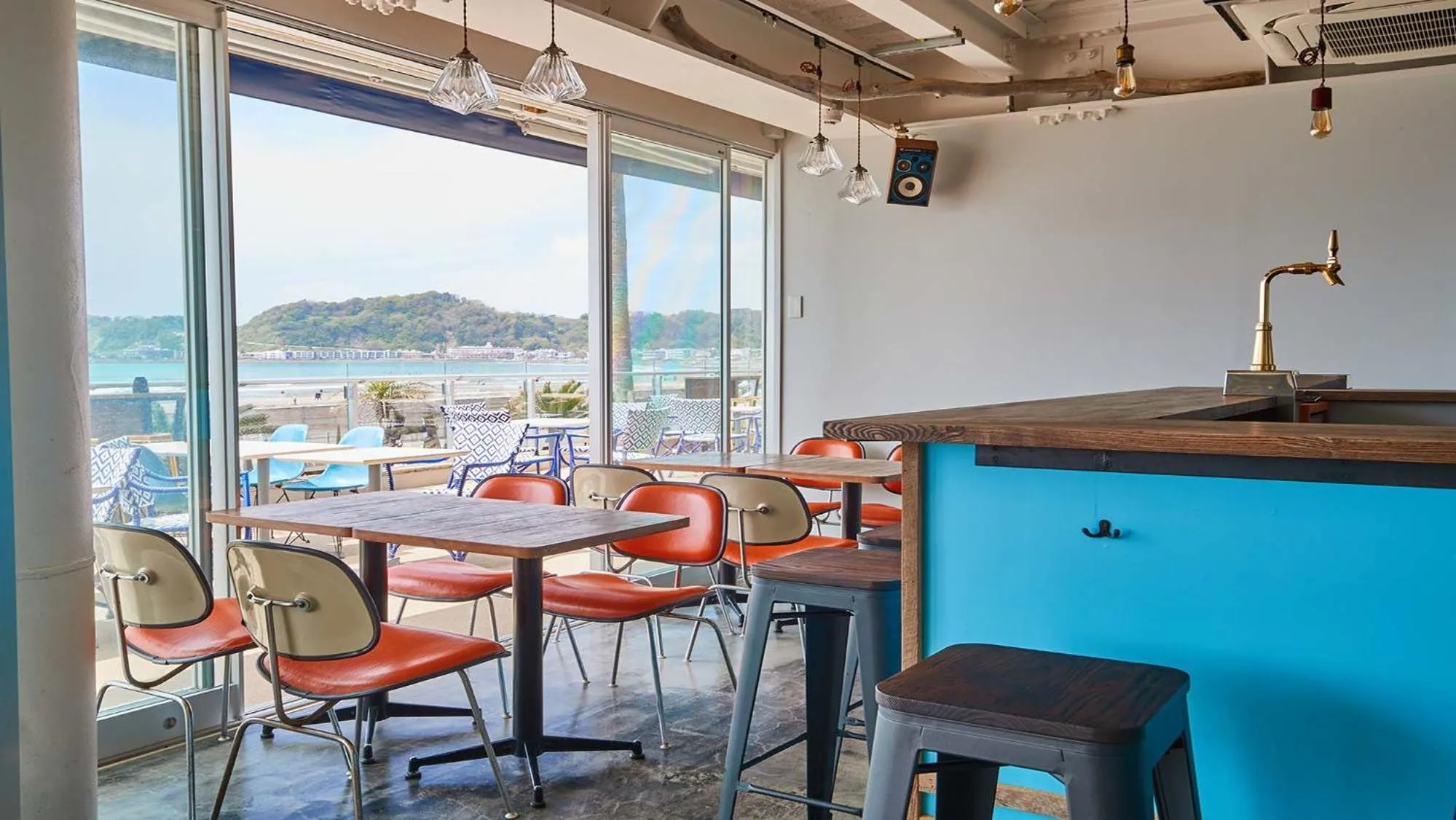 Dining area in zaimokuza seasons