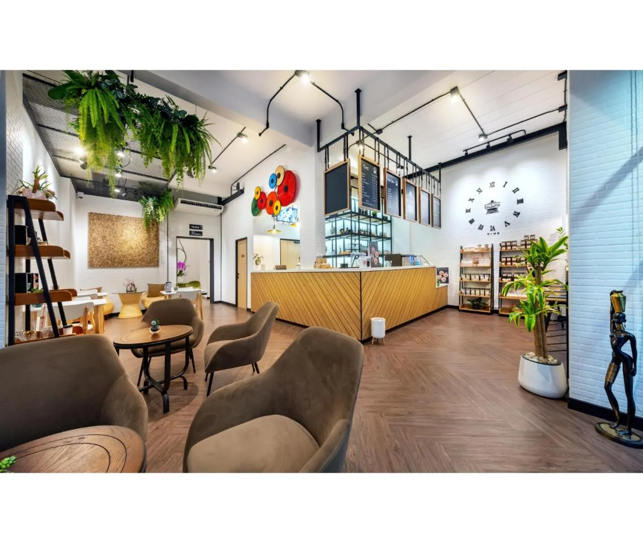 Lobby or reception in Siam Subway Hostel and Café