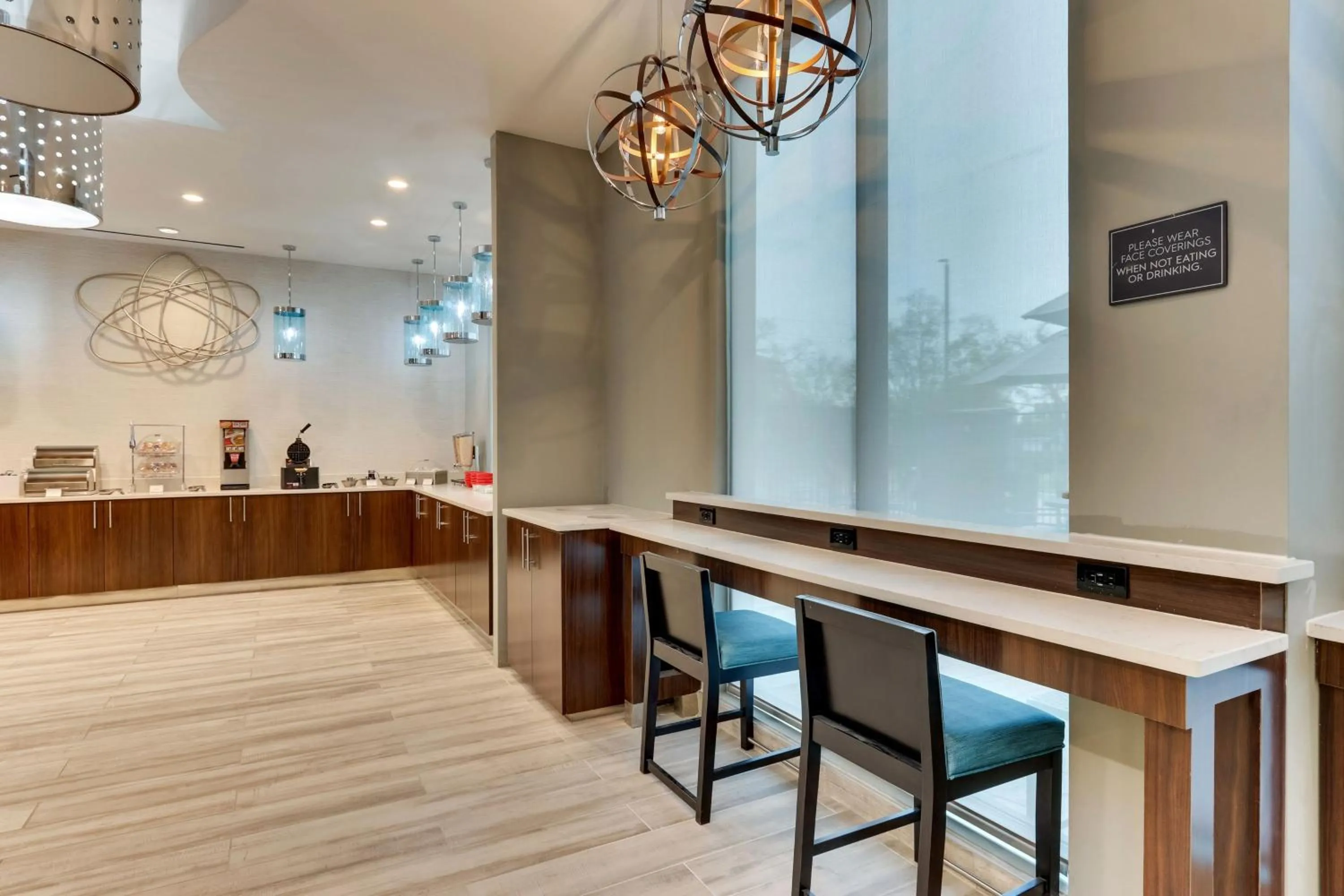 Restaurant/places to eat in TownePlace Suites Houston I-10 East