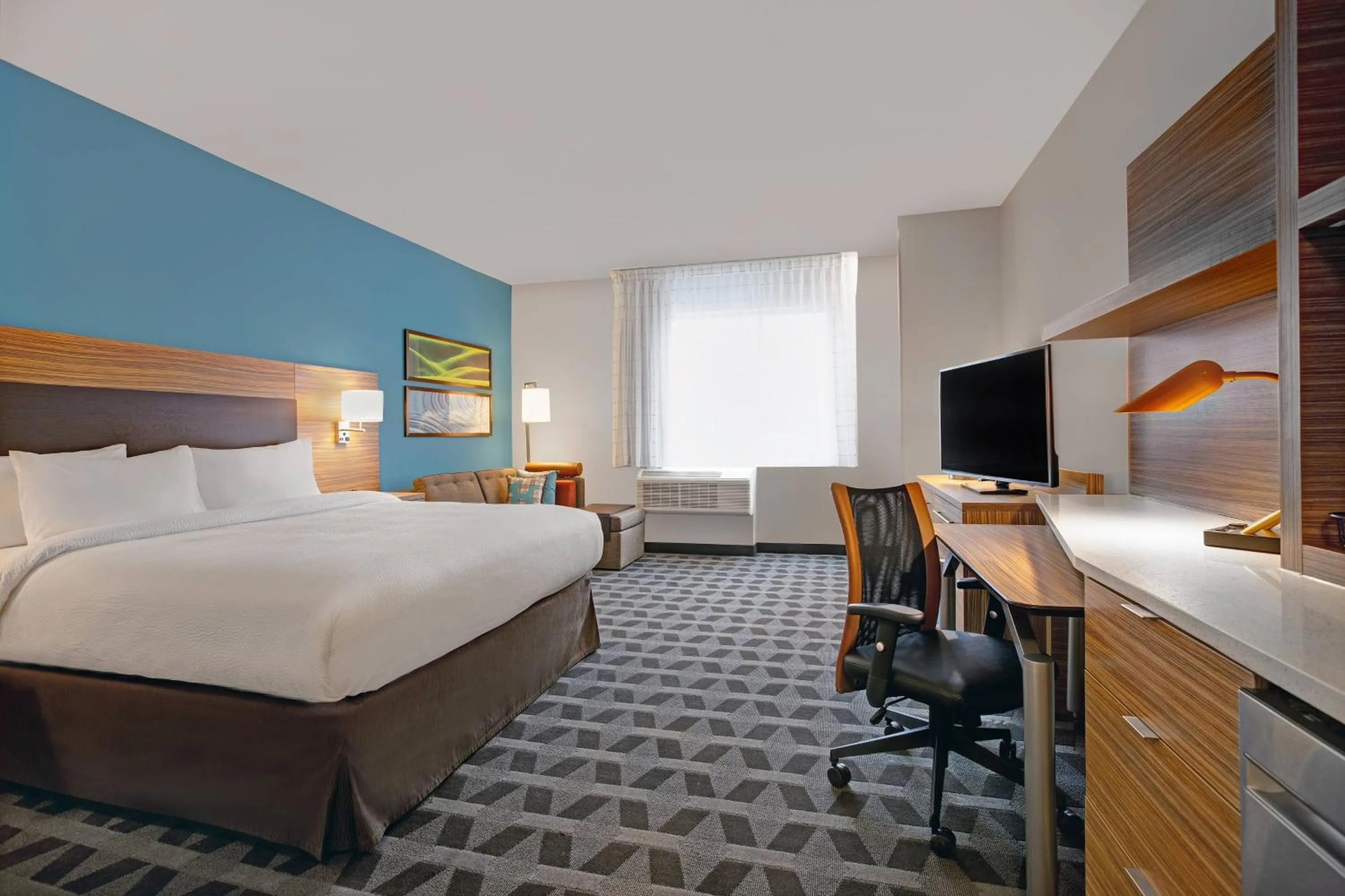 Photo of the whole room, Bed in TownePlace Suites by Marriott Potomac Mills Woodbridge