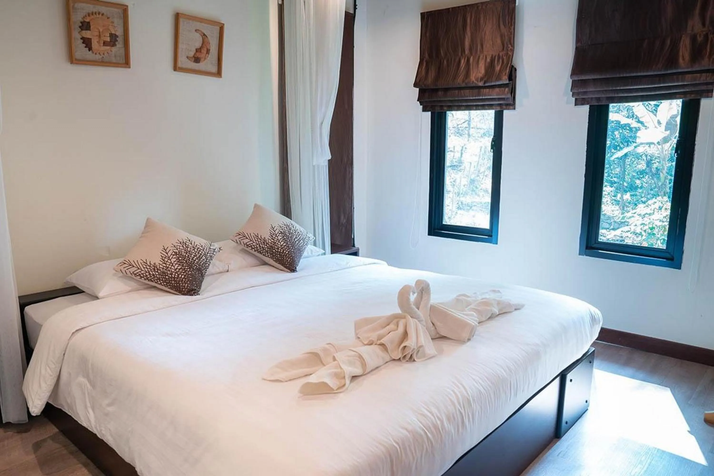 Photo of the whole room, Bed in Bhupimarn Garden House