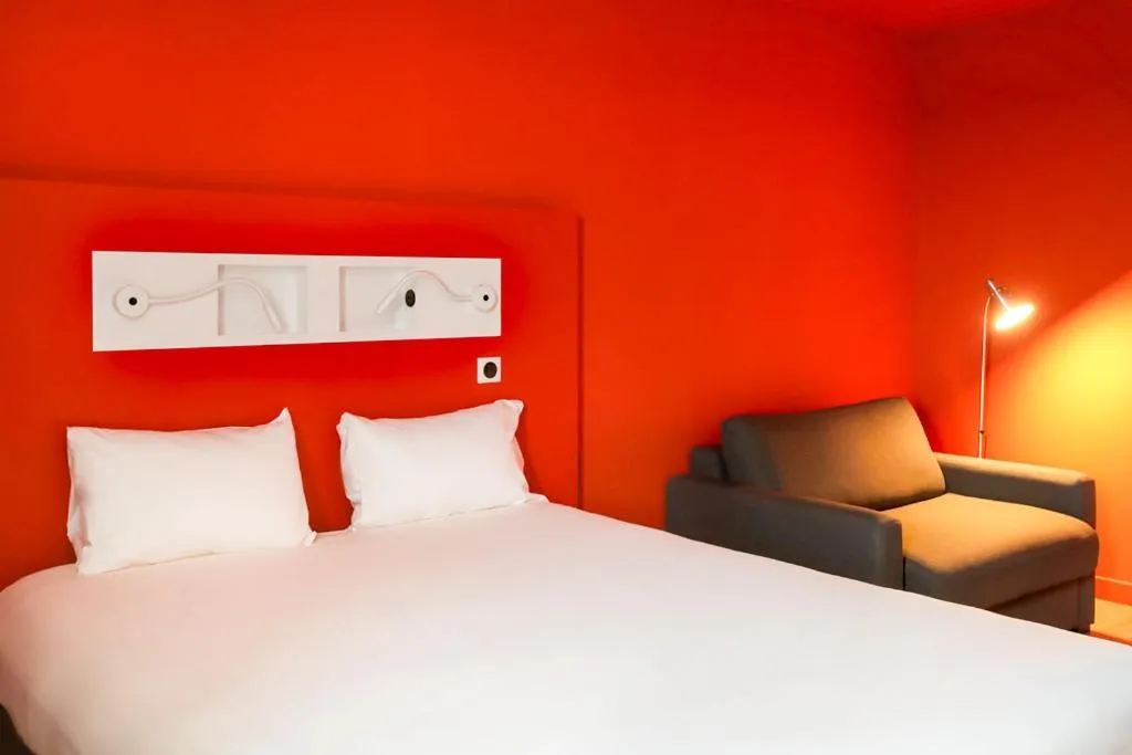 Bed in ibis budget Beauvais Aeroport