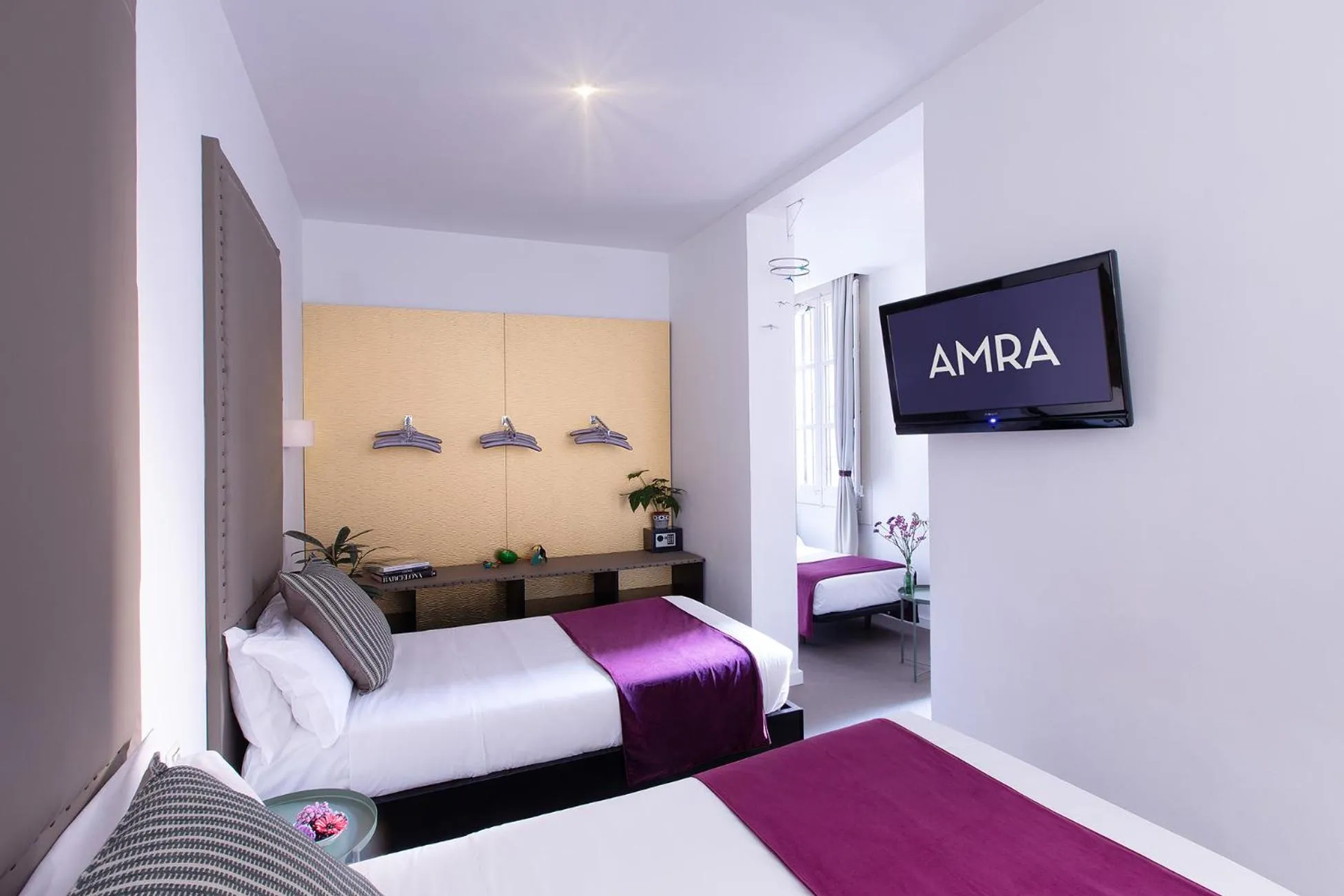 Bed in Amra Barcelona Caspe