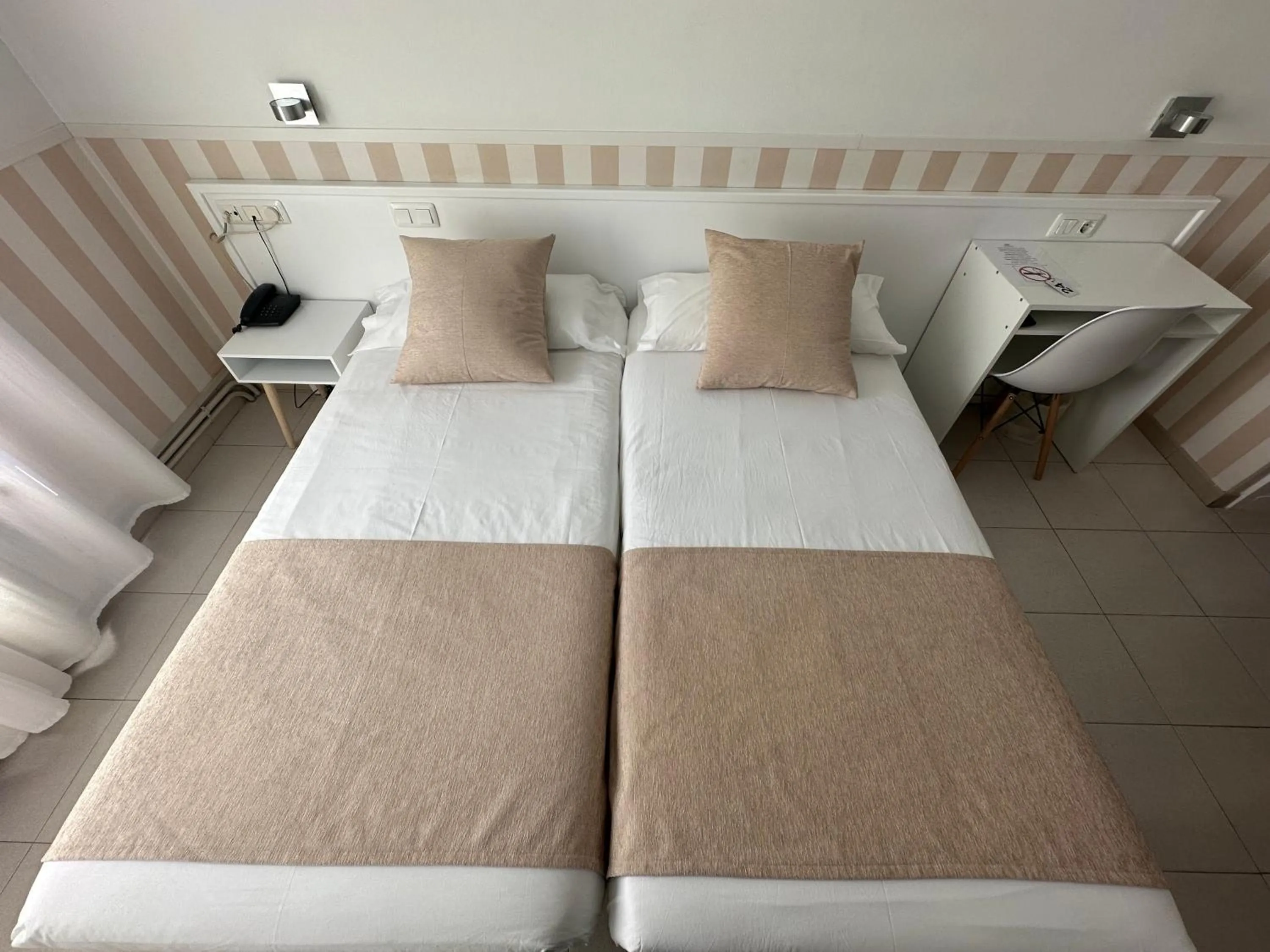 Photo of the whole room, Bed in Hotel Torino