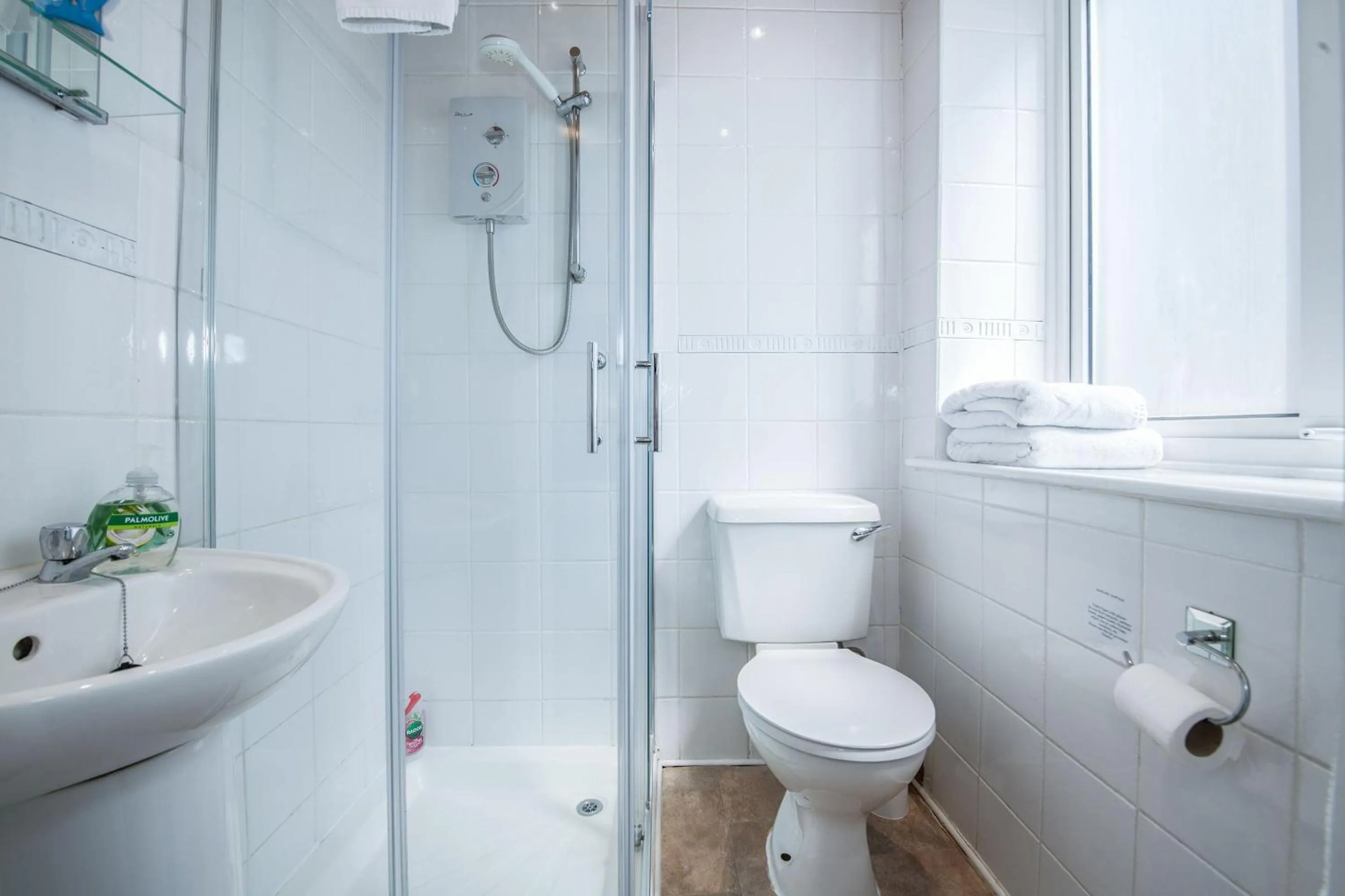 Bathroom in OYO Pier Hotel
