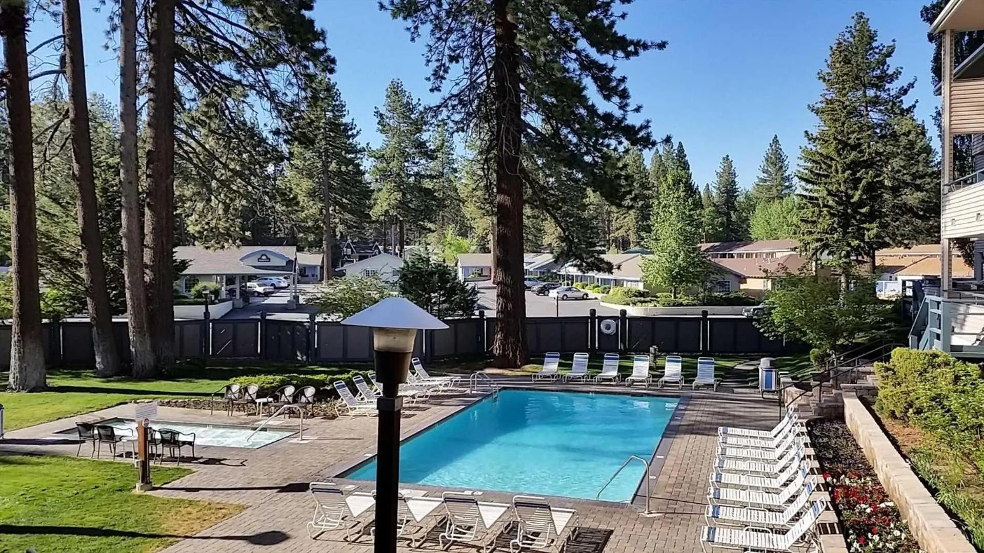 Lakeland Village #105