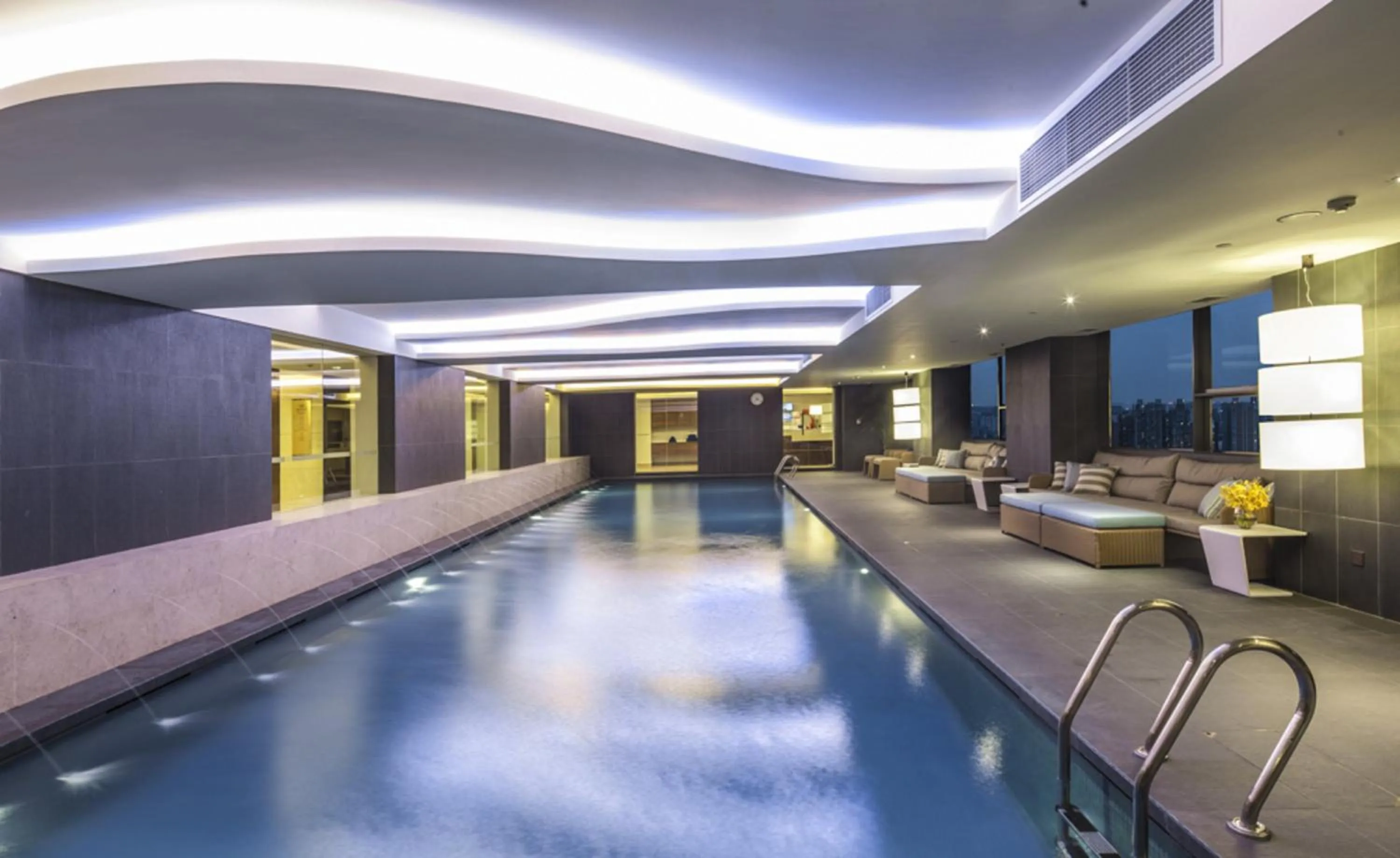 Swimming pool in Ascott Raffles City Chengdu