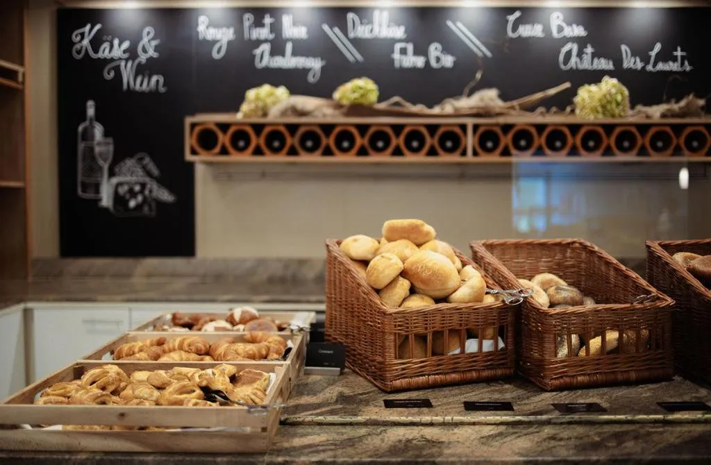 Buffet breakfast in Strandhotel Fischland