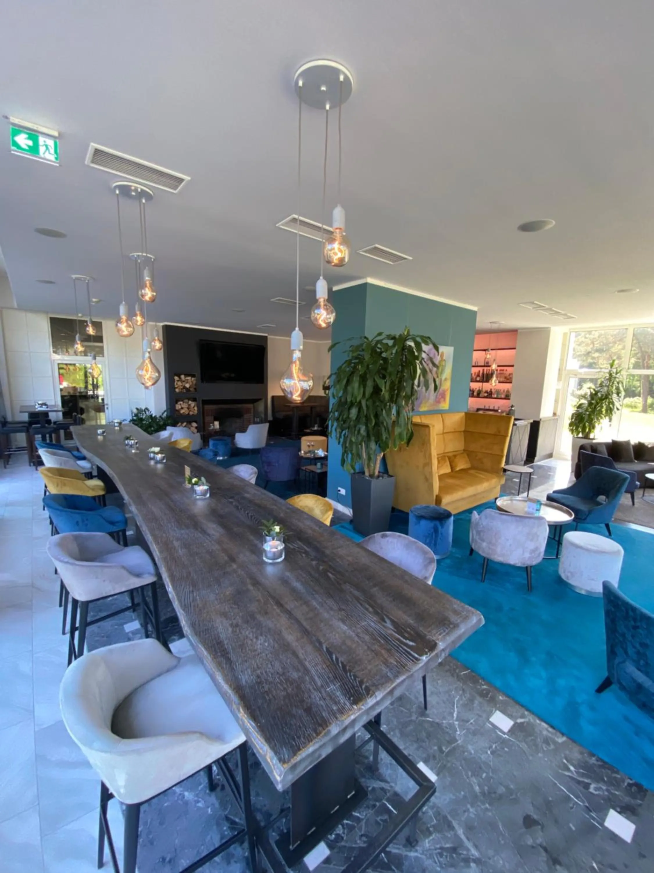 Lounge or bar in Strandhotel Fischland