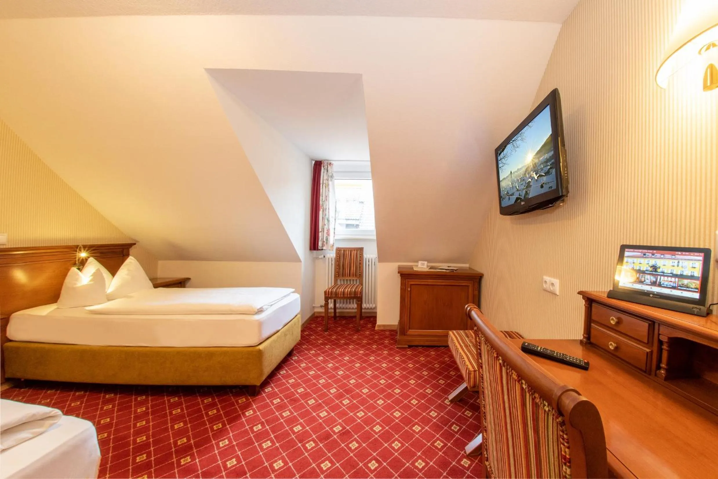 Photo of the whole room, Bed in Hotel Gasthof Post