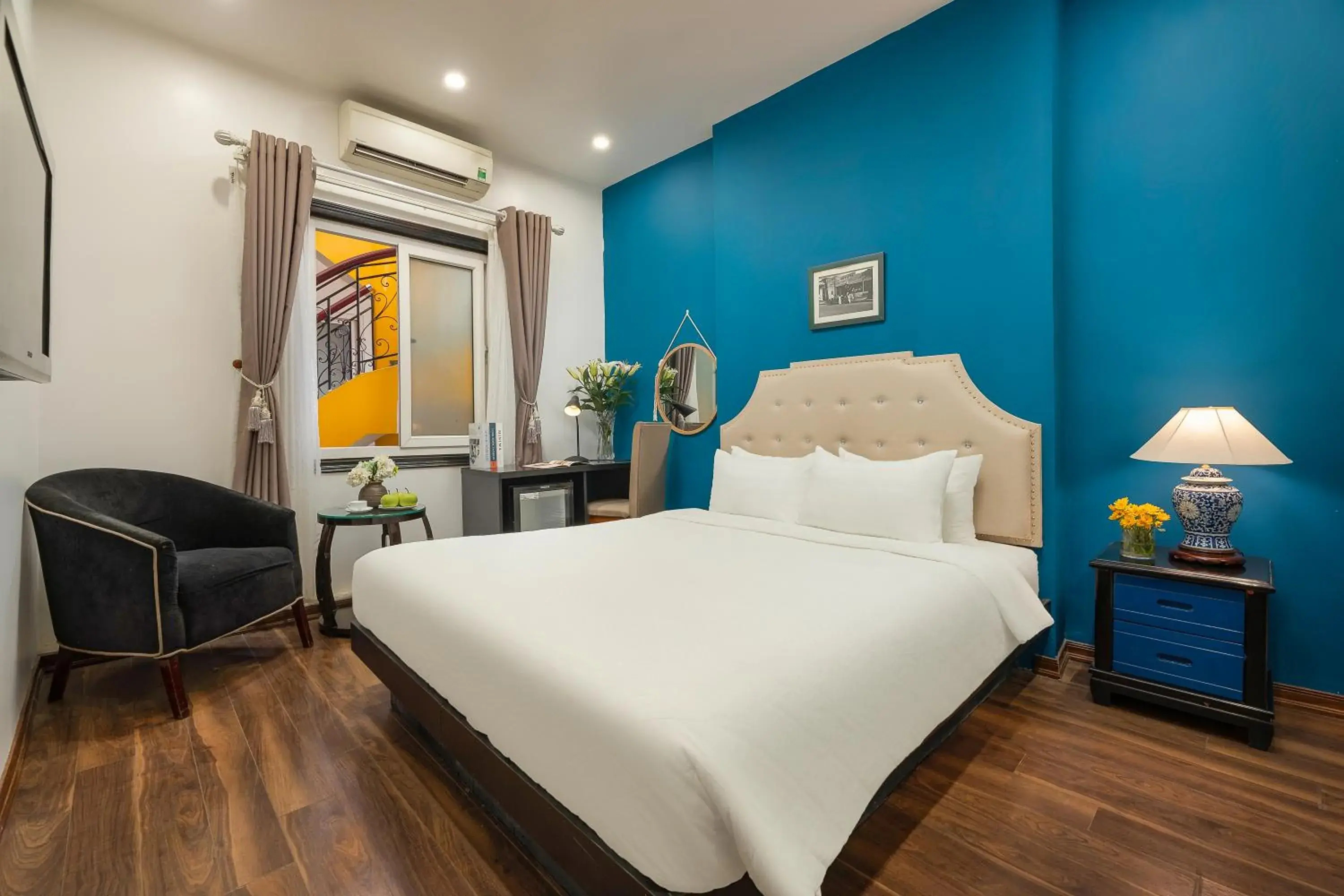 Superior Double or Twin Room with window inside in Hanoi Starlight Boutique Hotel Superior Double or Twin Room with window inside in Hanoi Starlight Boutique Hotel