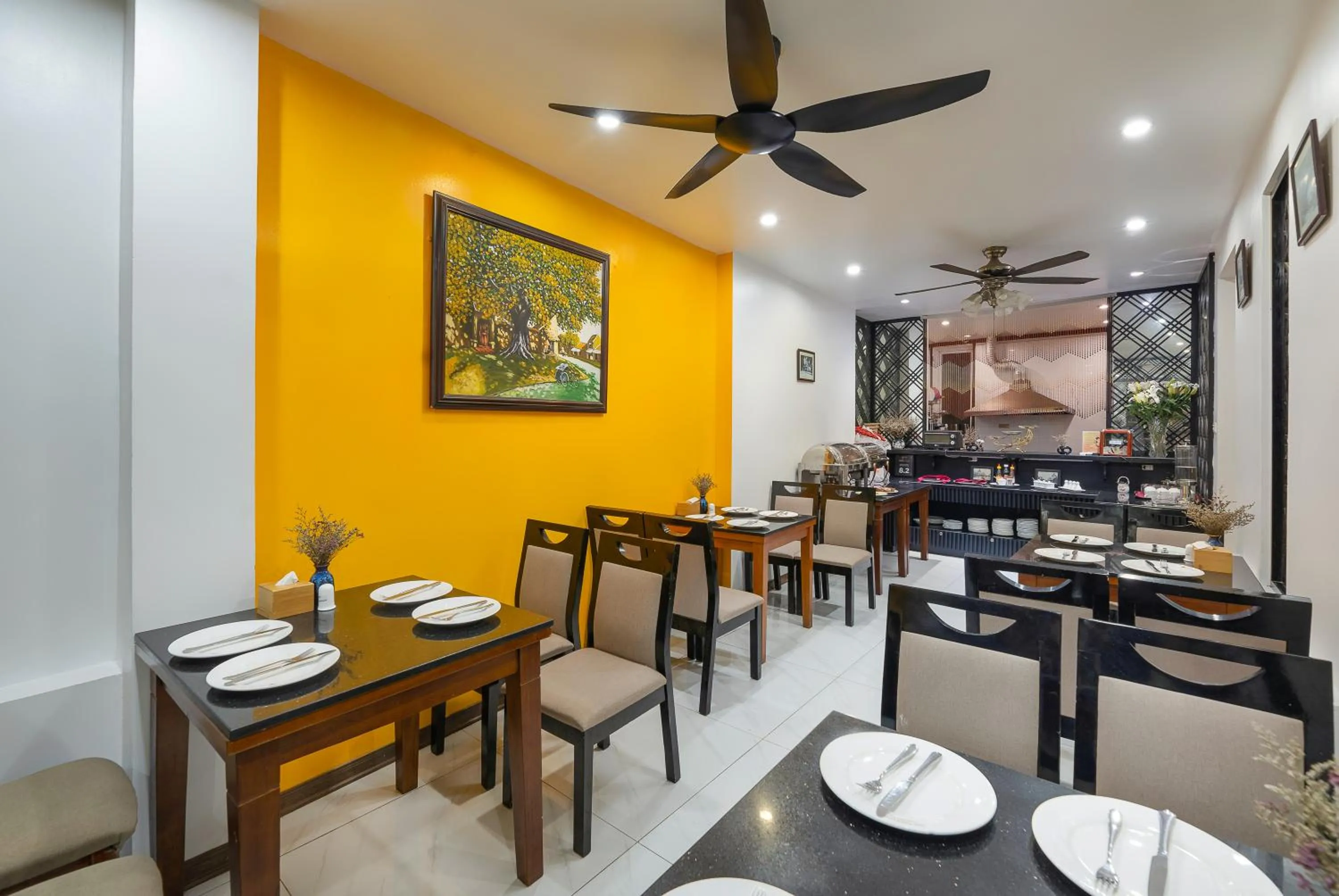 Restaurant/places to eat in Hanoi Starlight Boutique Hotel