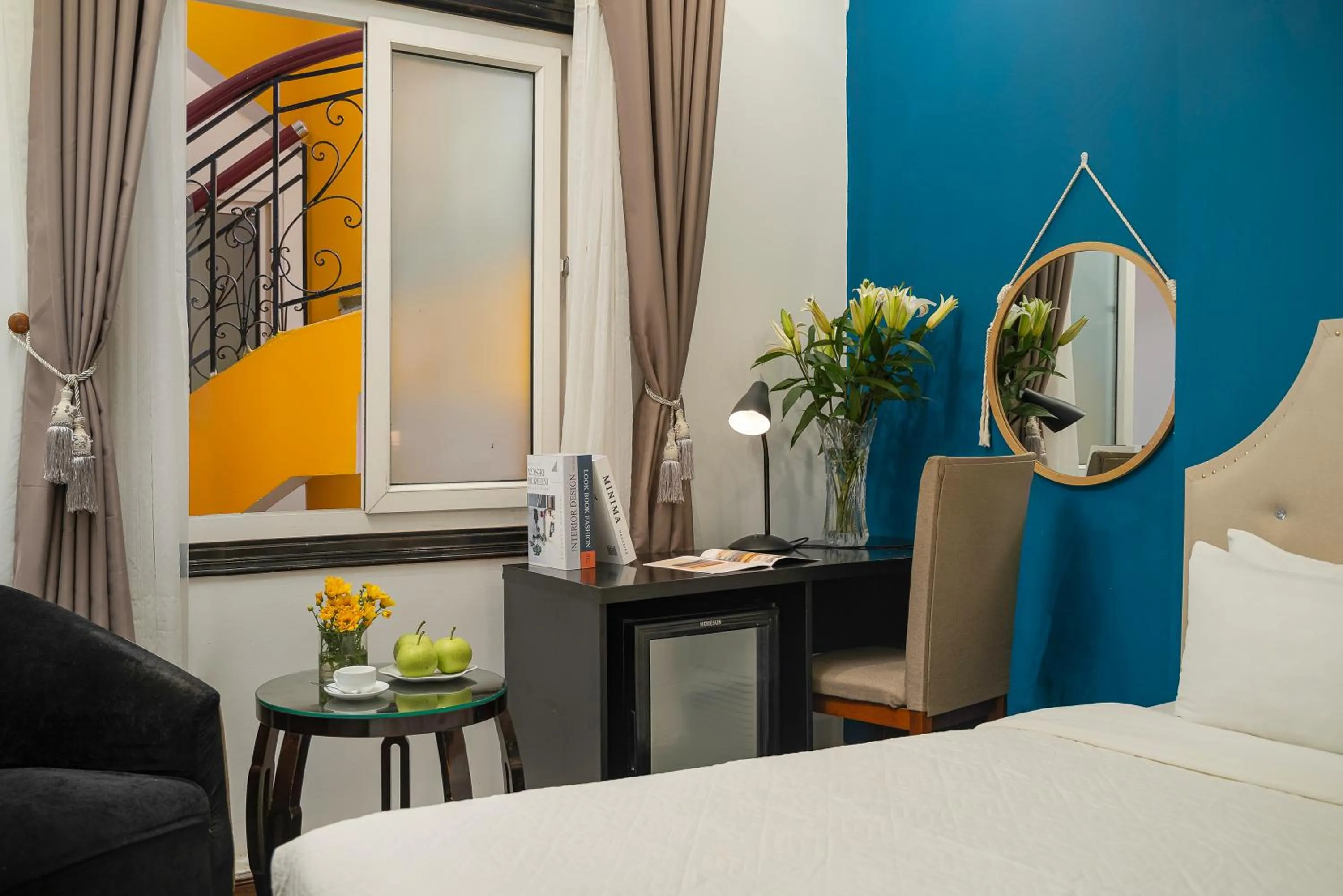 Seating area, Bed in Hanoi Starlight Boutique Hotel