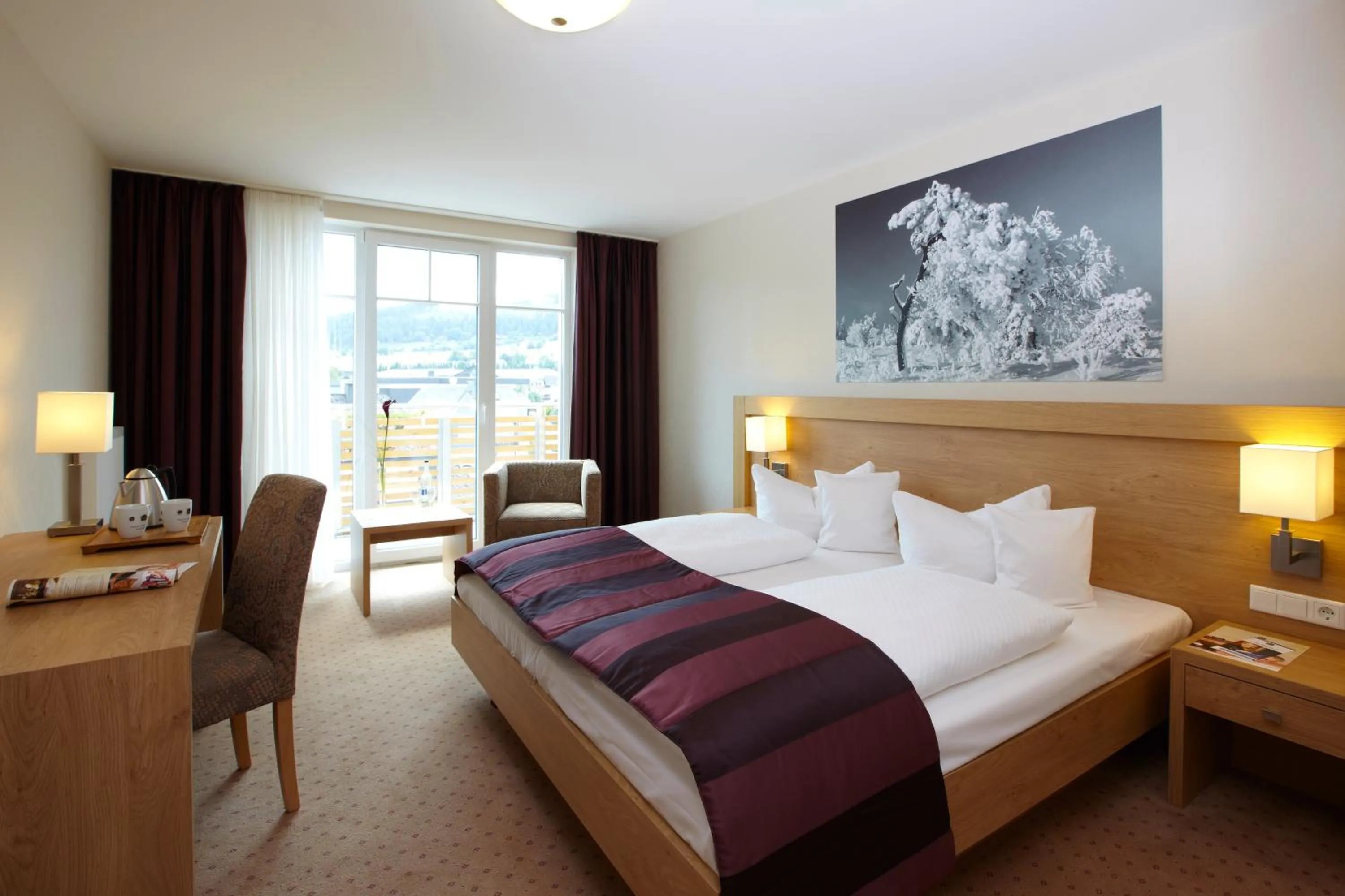 Photo of the whole room, Bed in Best Western Plus Hotel Willingen