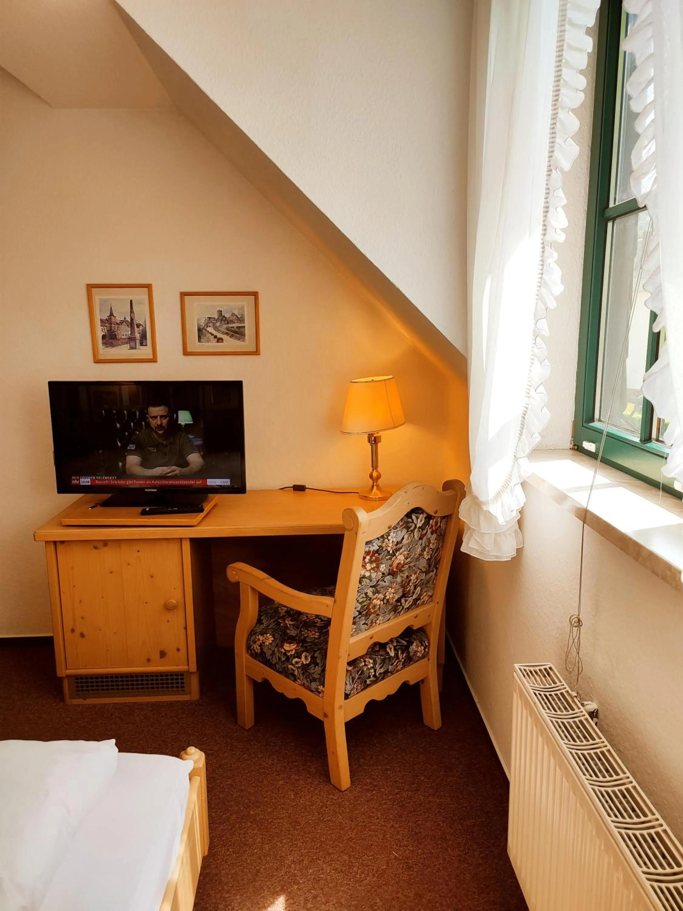 TV and multimedia in Hotel Stadt Olbernhau