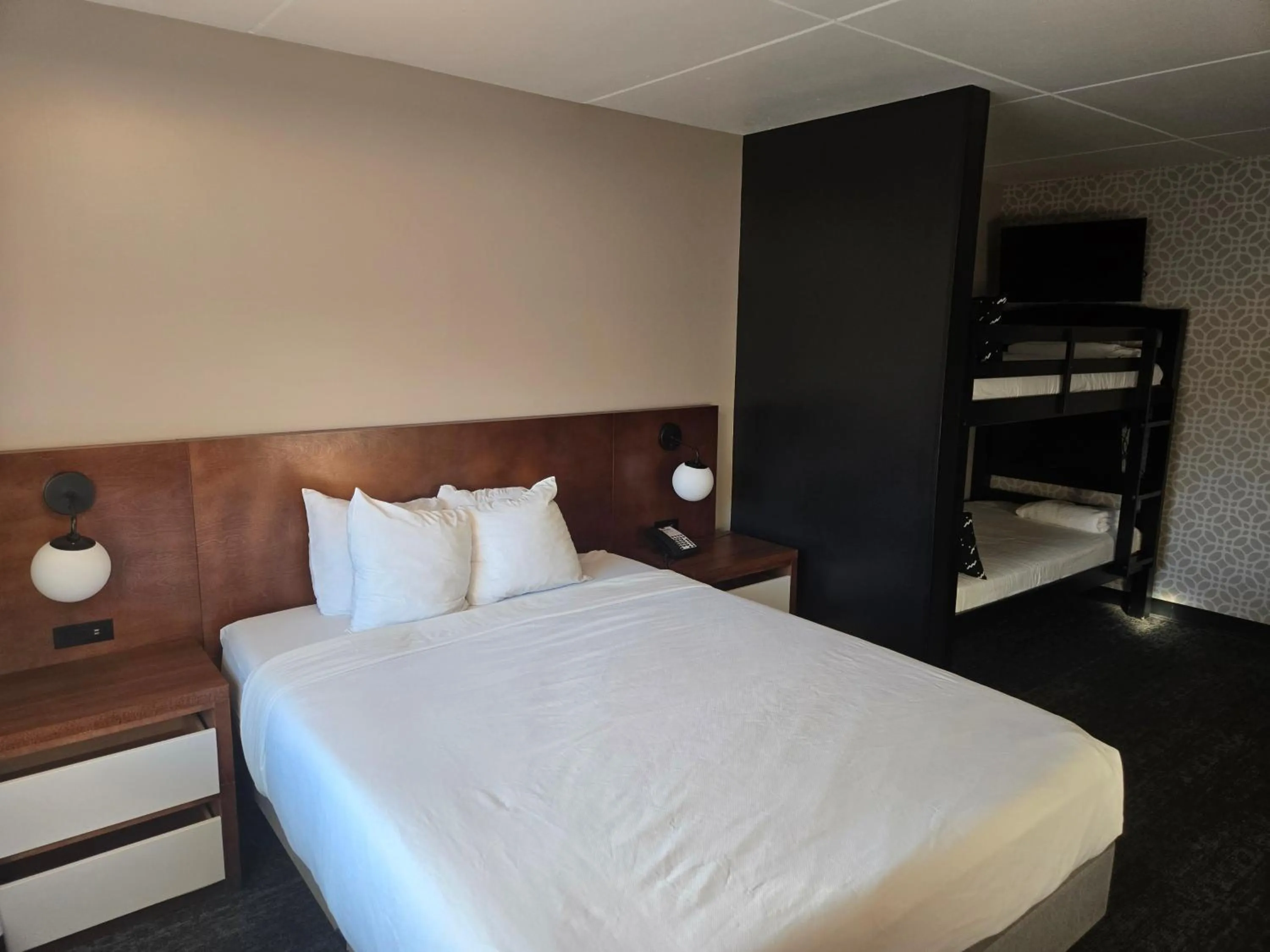 Bed in Dutch Wonderland Inn