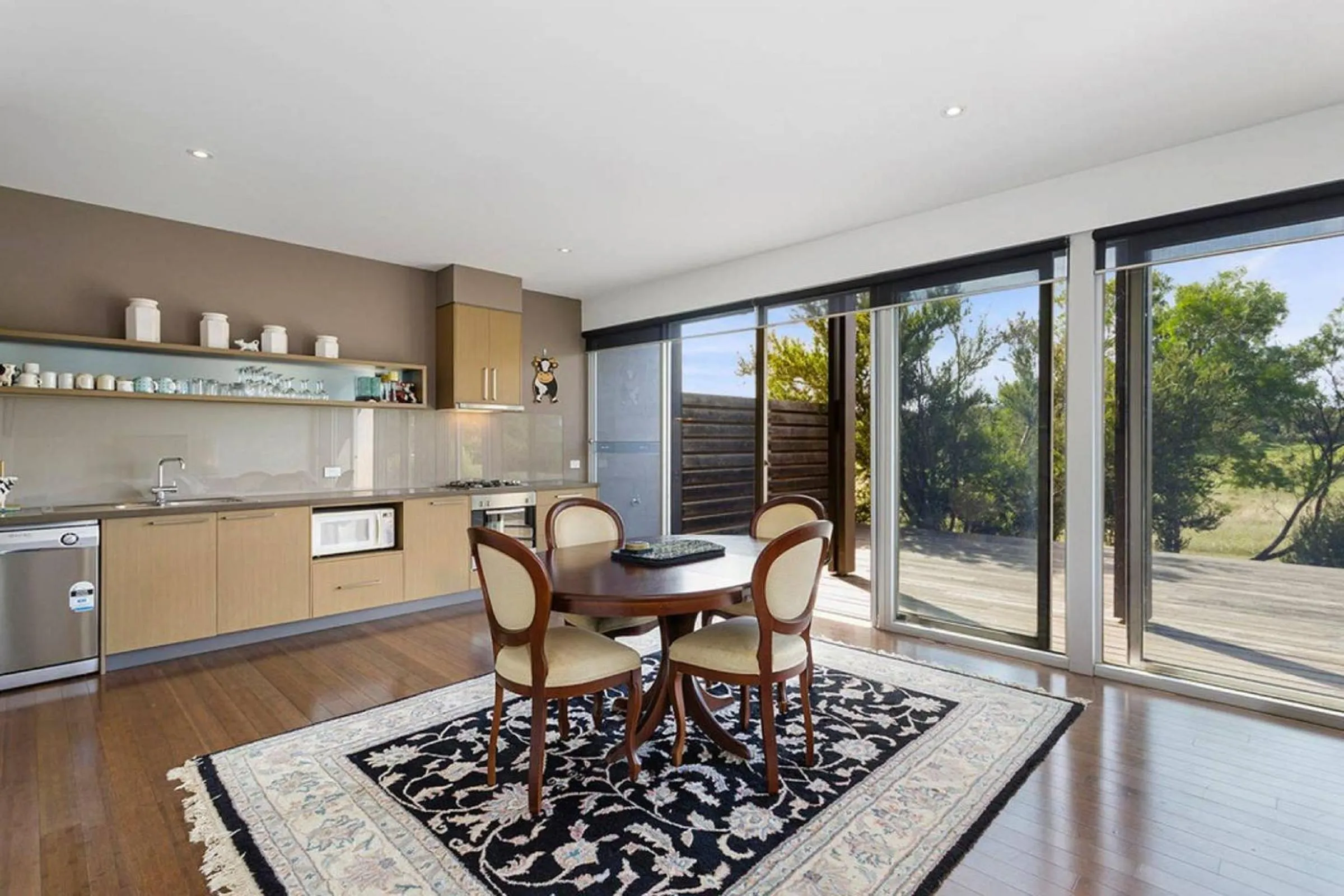 Kitchen or kitchenette in DREW Golfers Delight close to St Andrews Beach