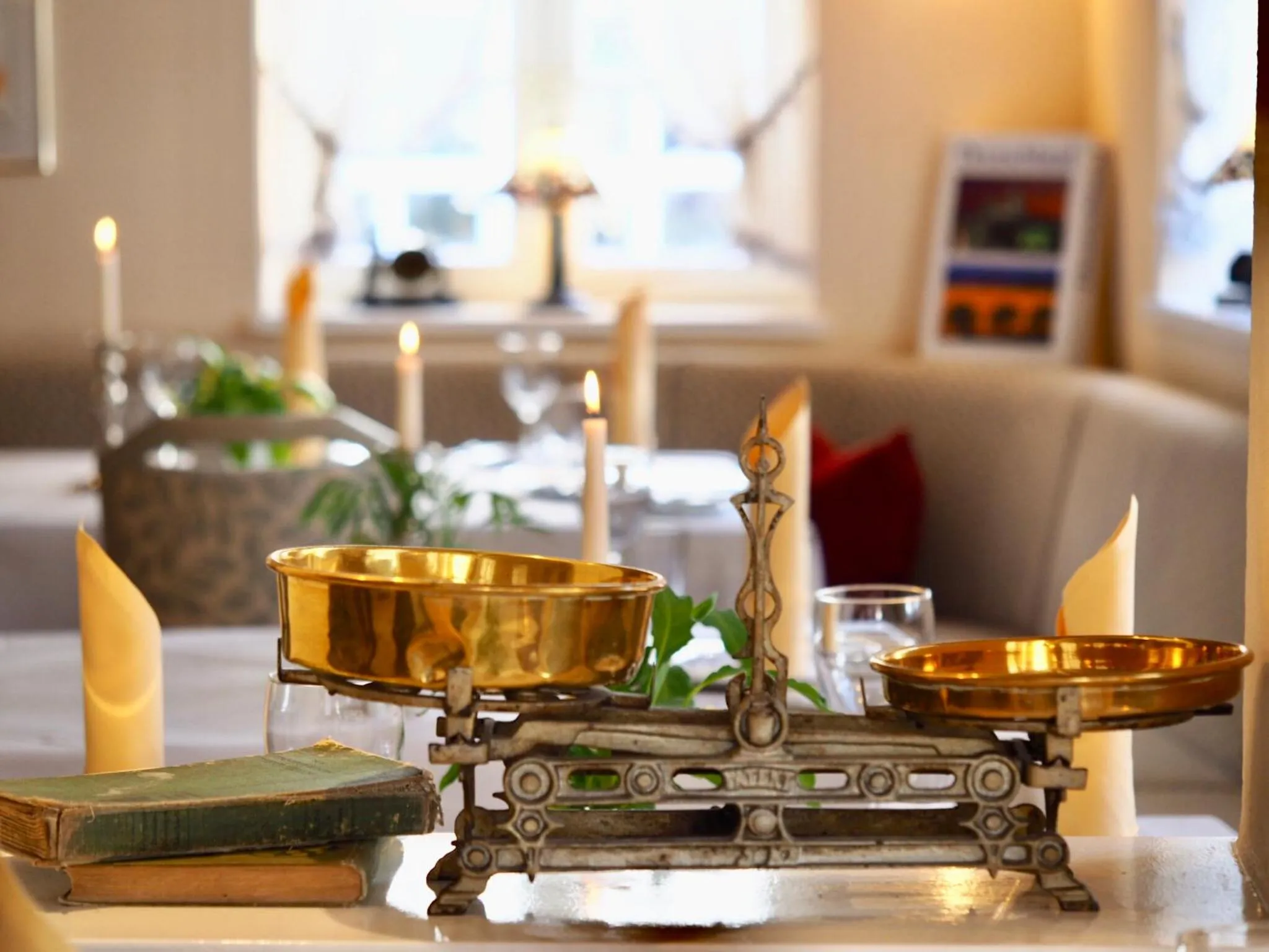 Restaurant/places to eat in Arvena Reichsstadt Hotel