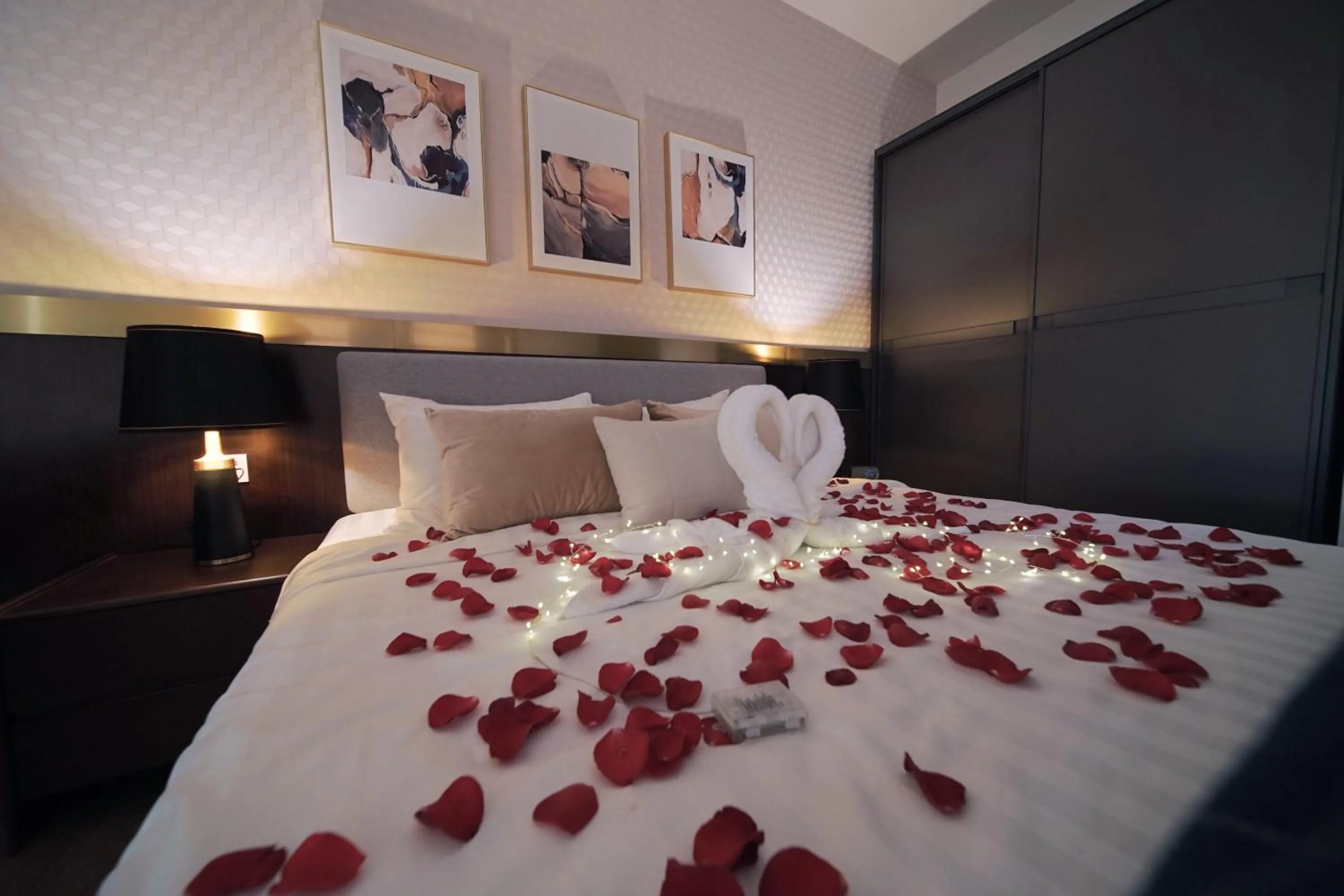 Bed in Ceylonz Starlight Suites Bukit Bintang