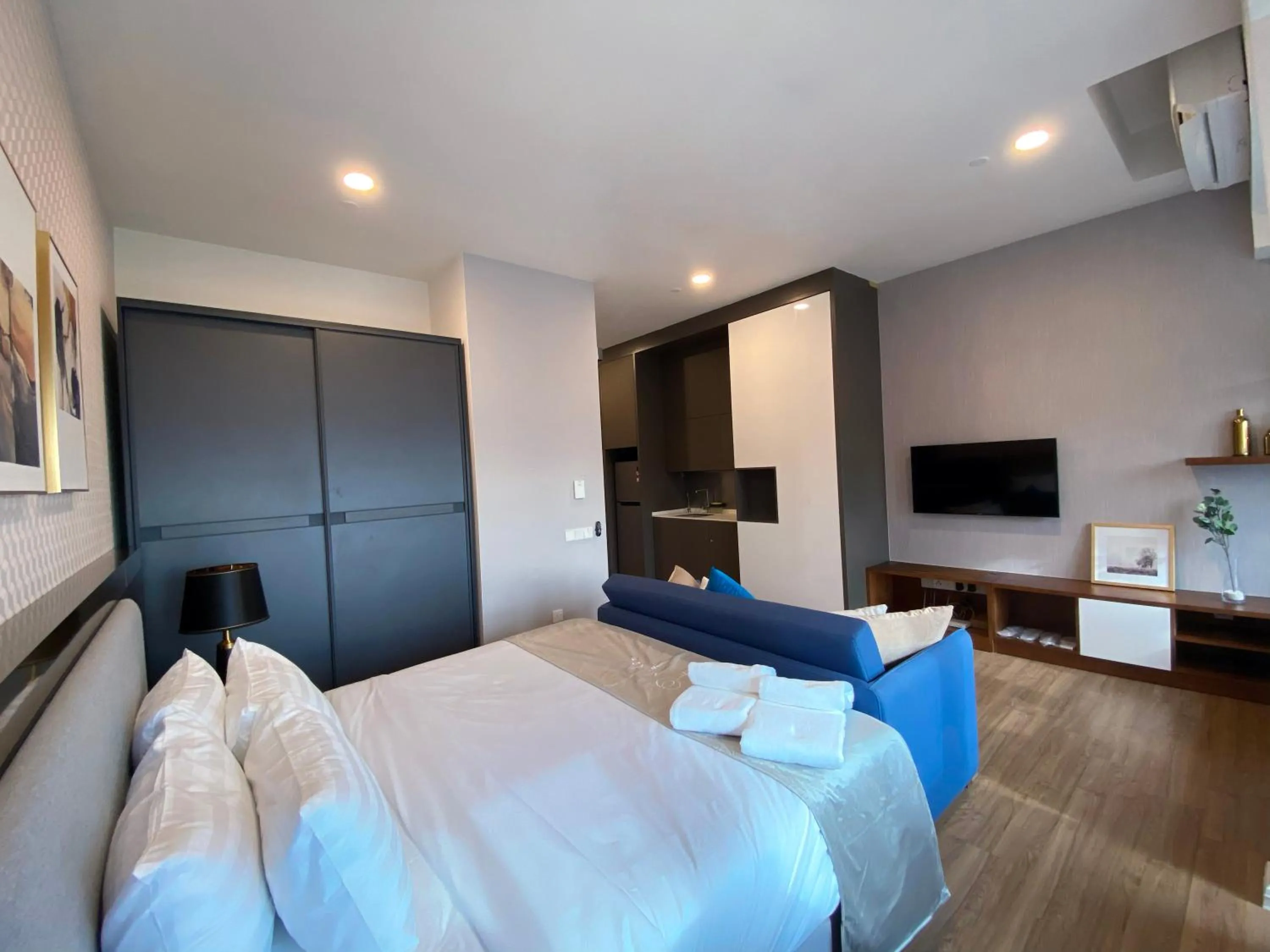 Bed in Ceylonz Starlight Suites Bukit Bintang