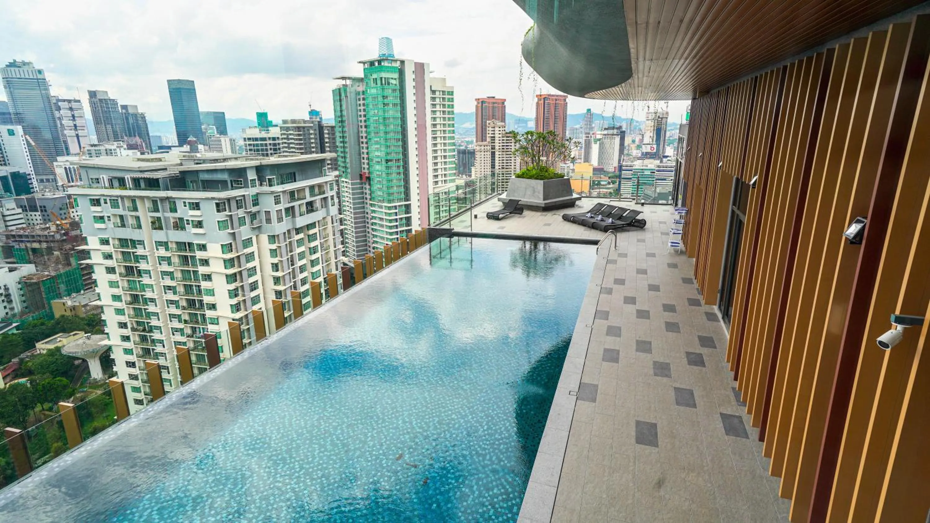 Swimming pool in Ceylonz Starlight Suites Bukit Bintang