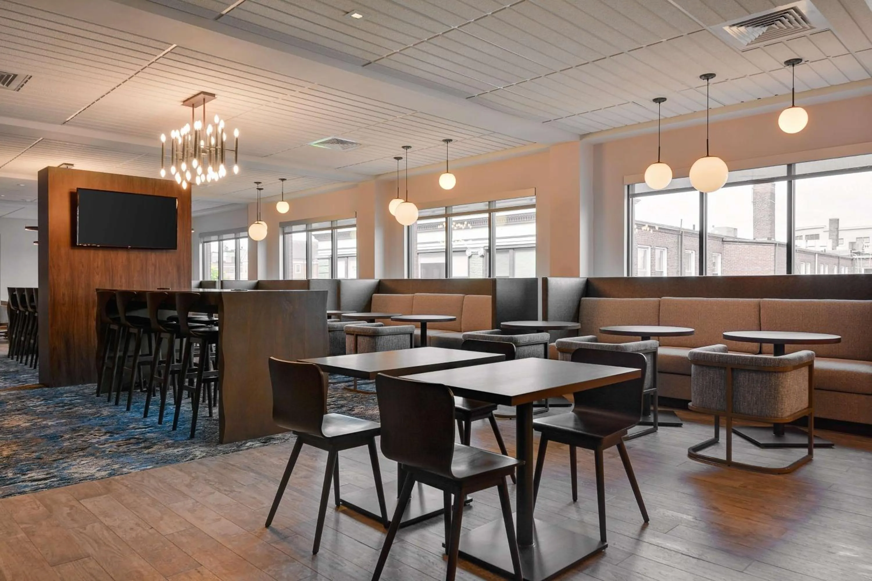 Breakfast in Hampton Inn Salem, Ma