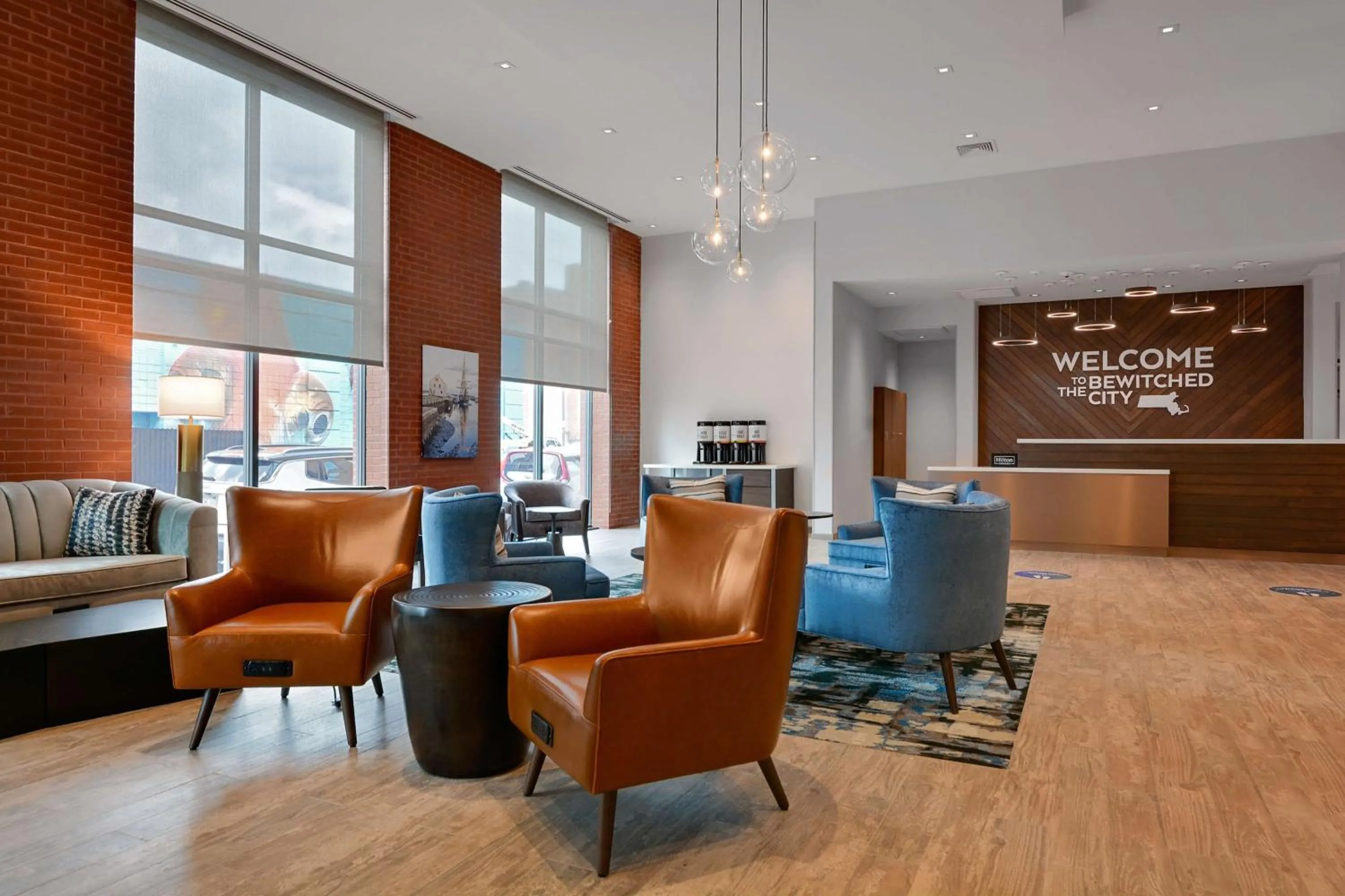 Lobby or reception in Hampton Inn Salem, Ma