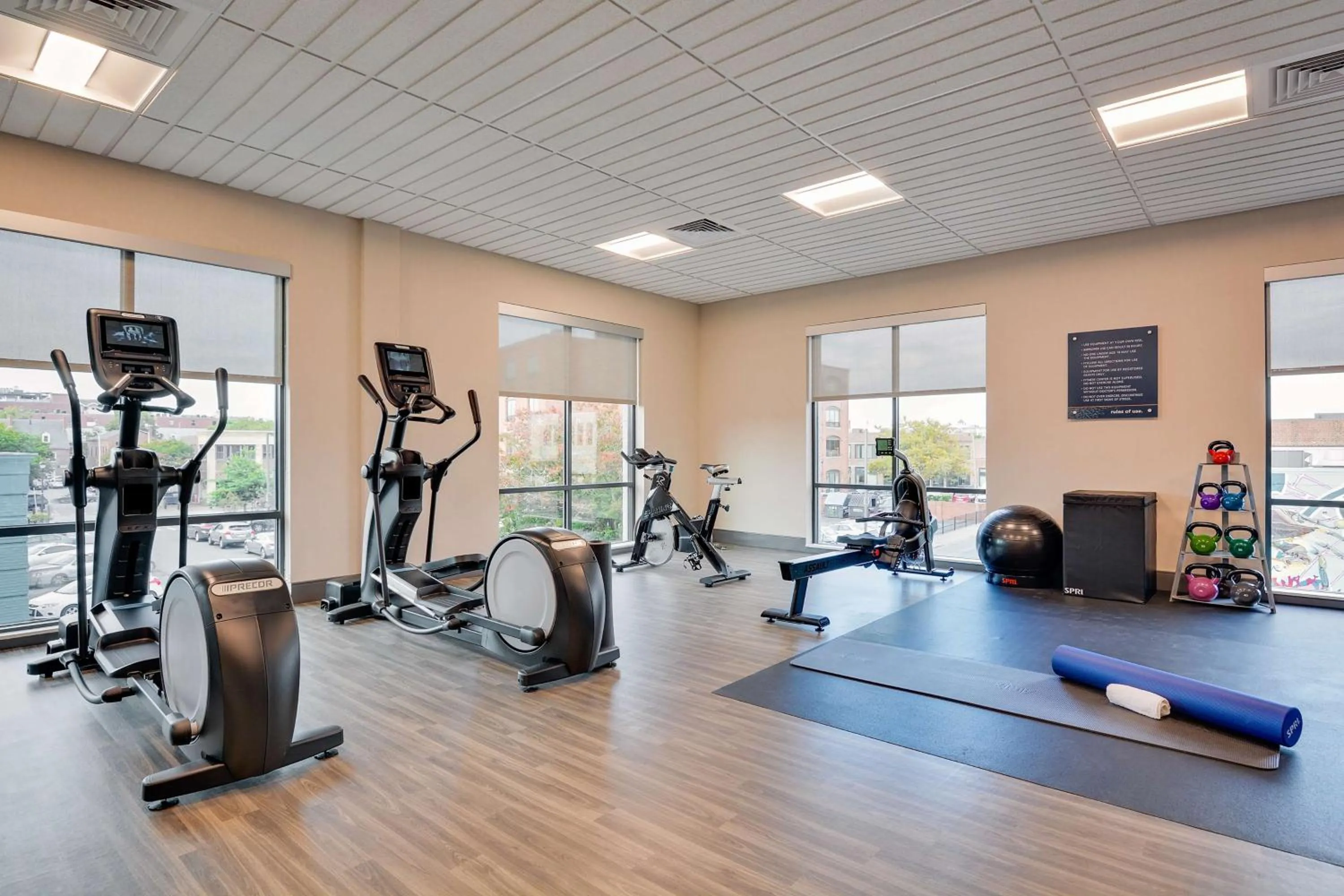 Fitness centre/facilities in Hampton Inn Salem, Ma