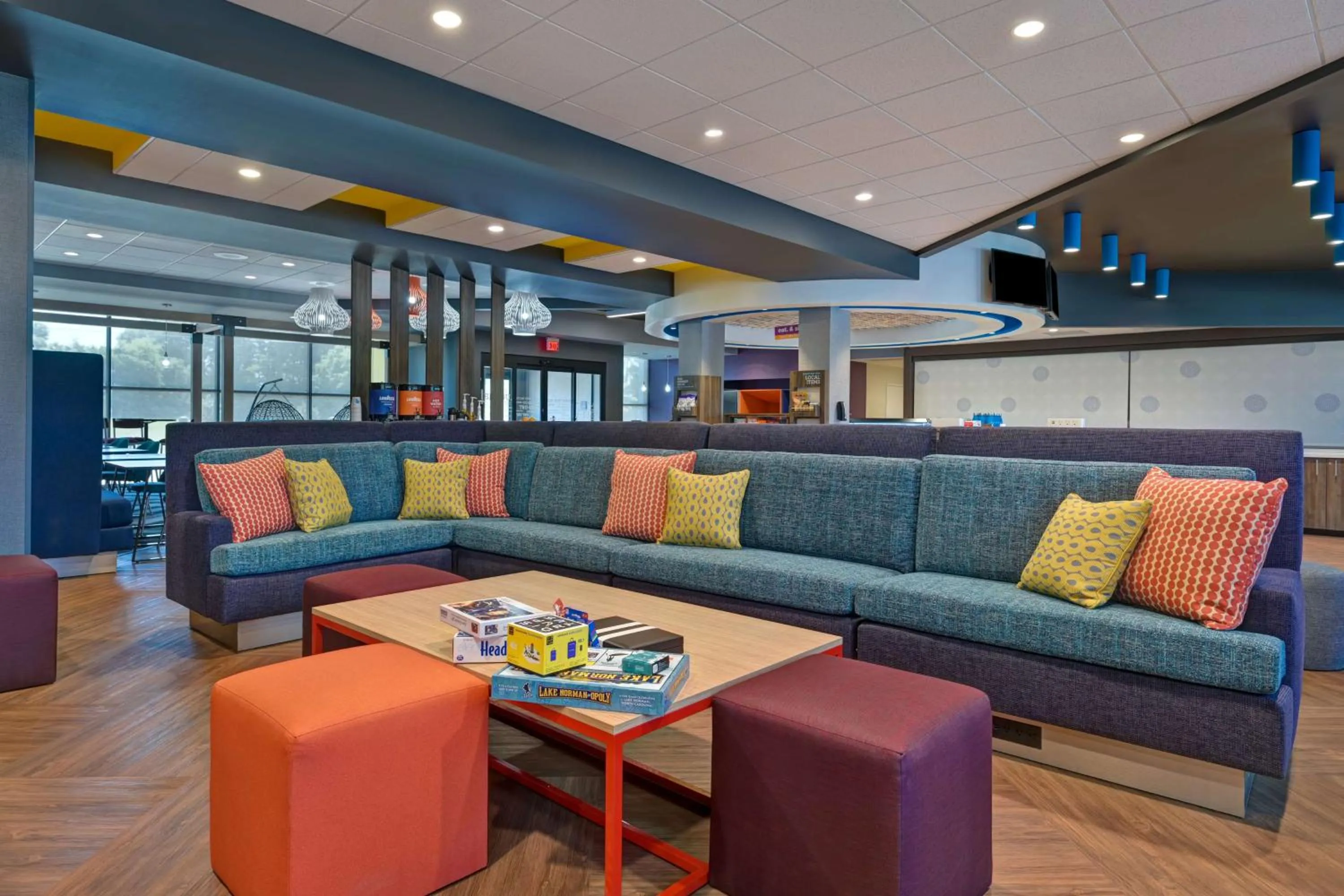 Lobby or reception in Tru By Hilton Mooresville