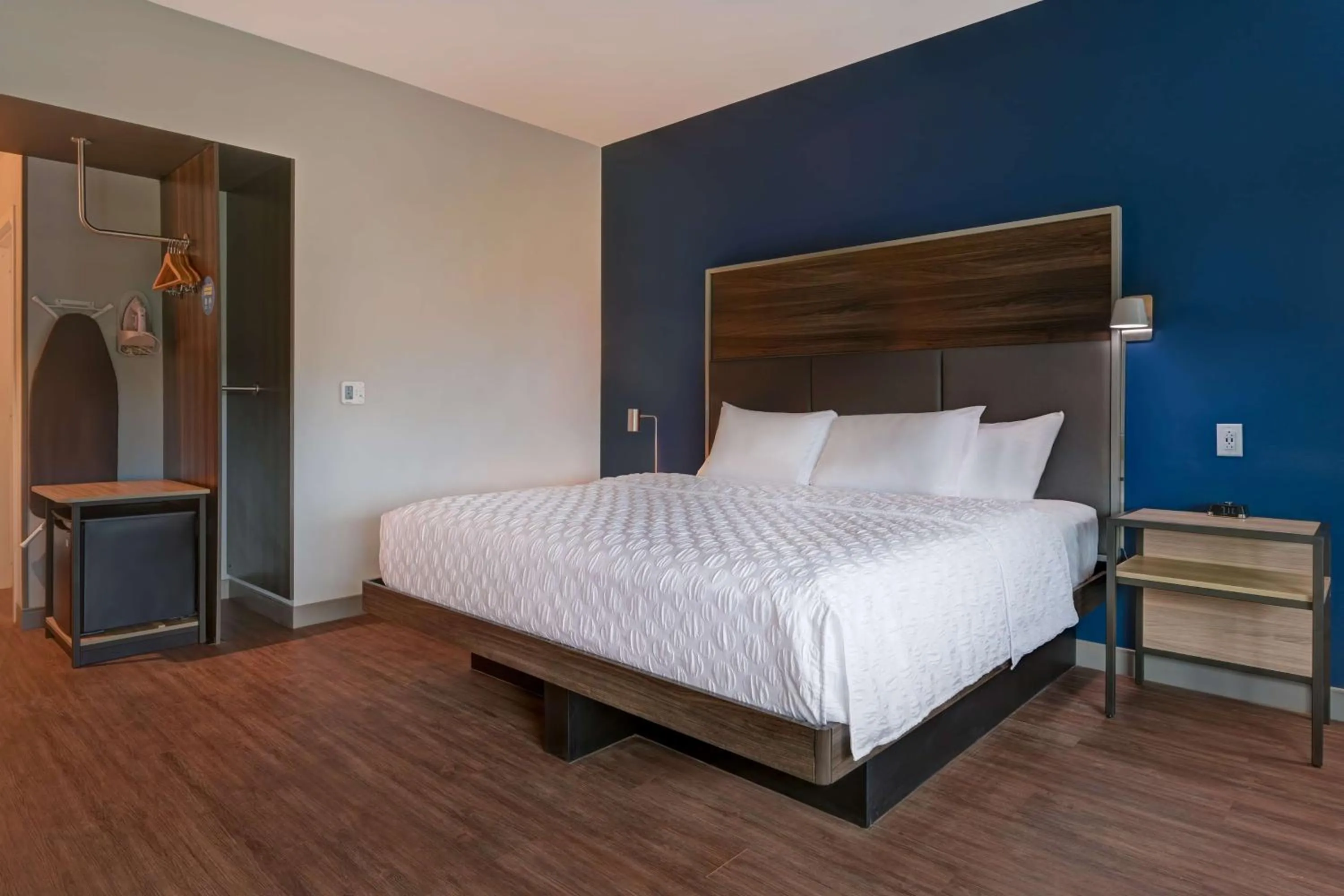 Bed in Tru By Hilton Mooresville